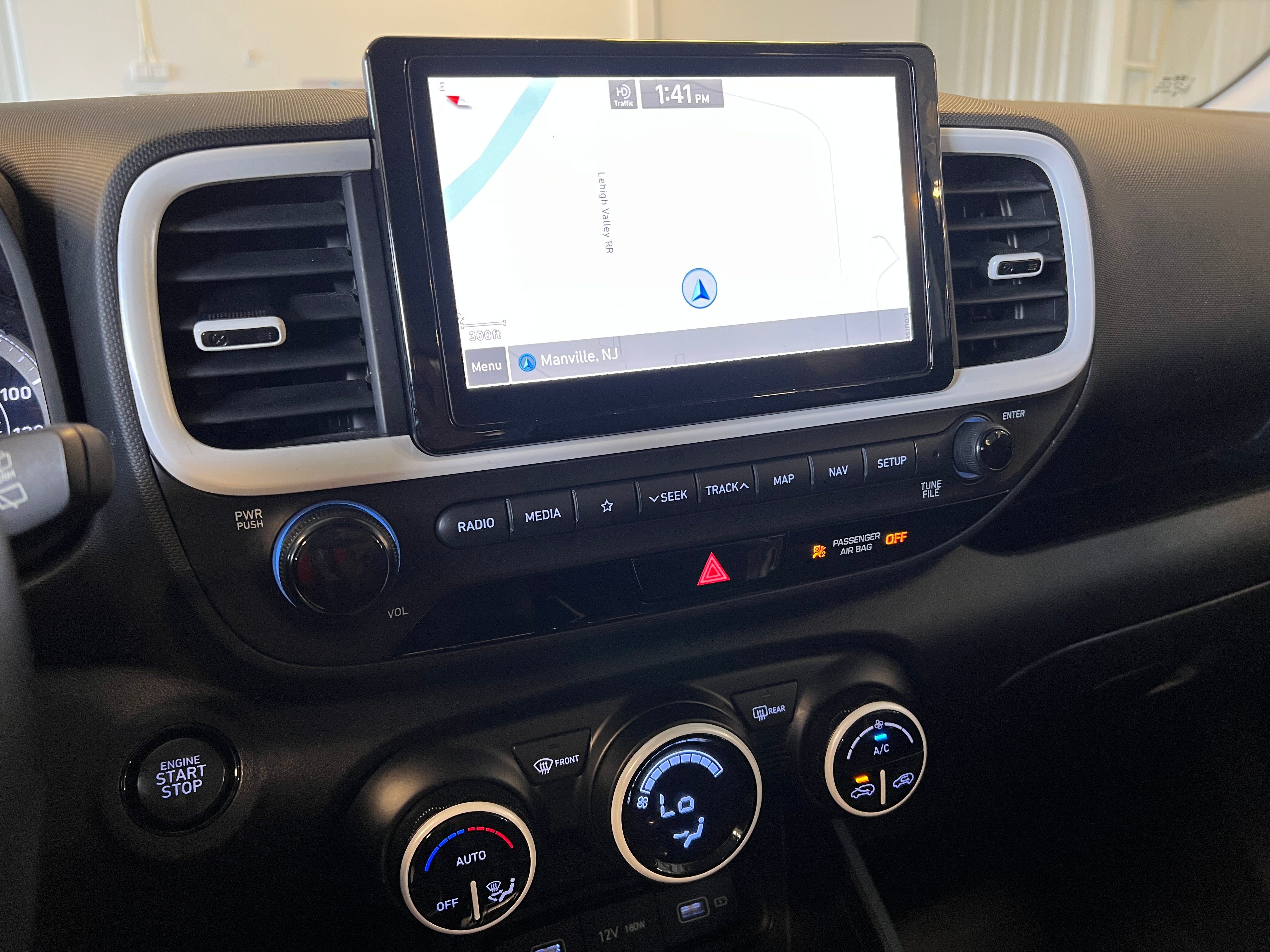 2022 Hyundai Venue Limited 4