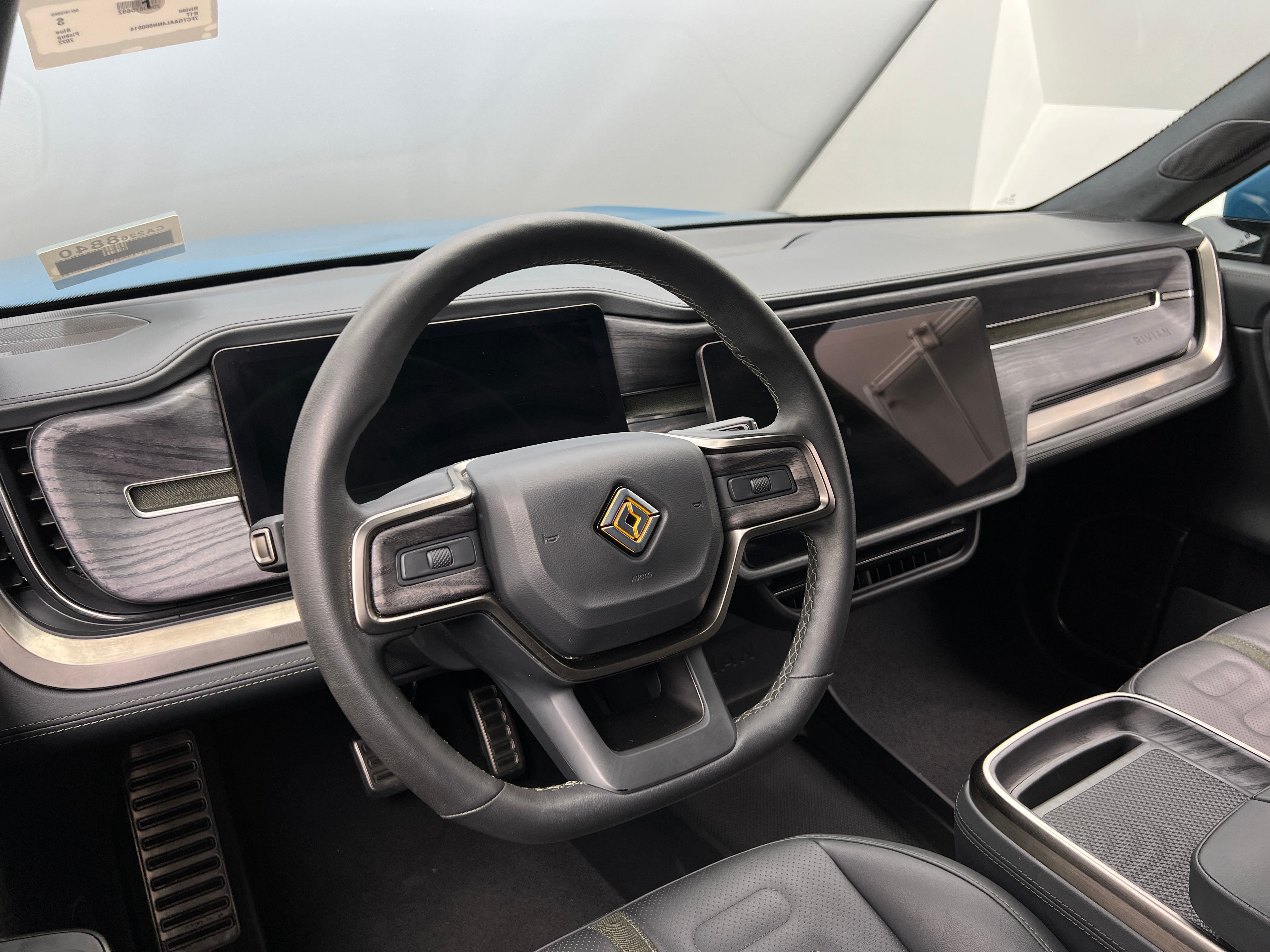 2022 Rivian R1T Launch Edition 4