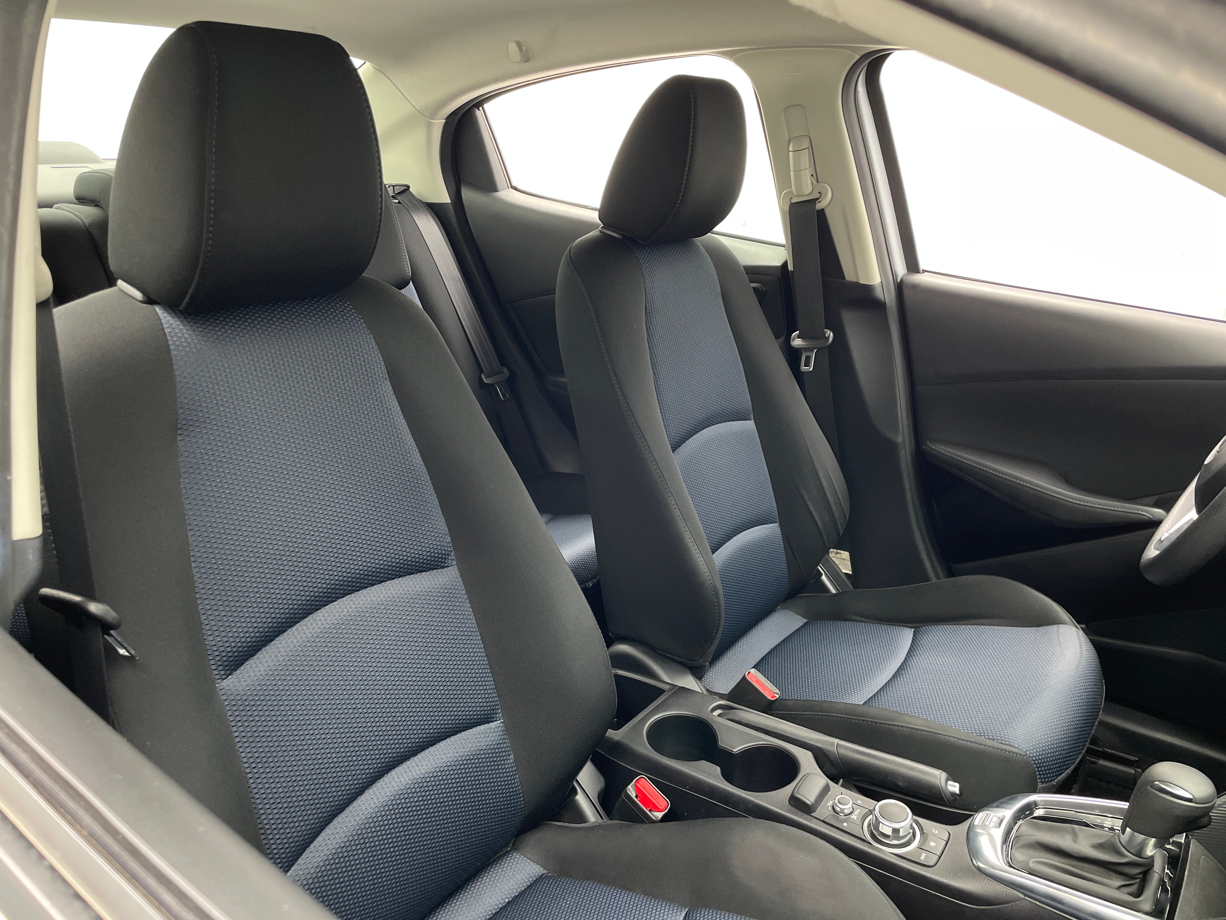 2017 Toyota Yaris iA Base 2