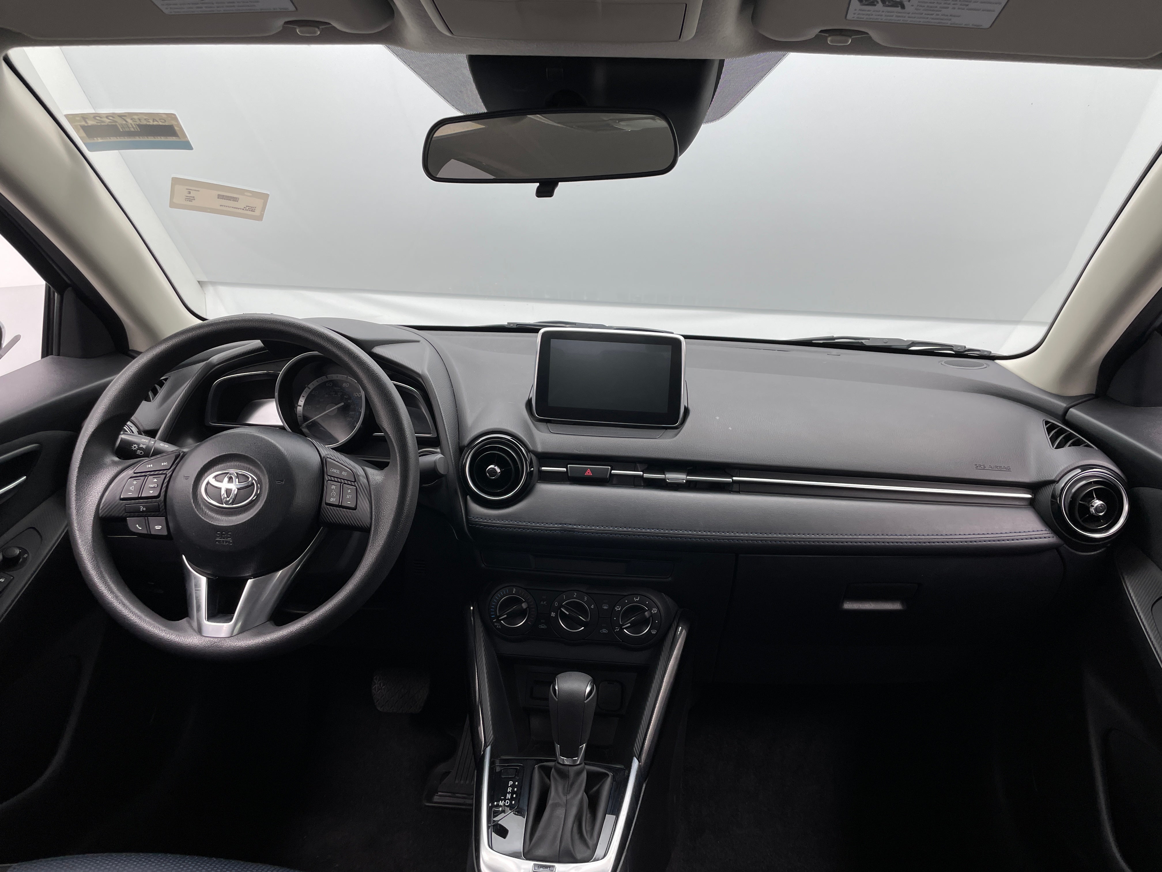 2017 Toyota Yaris iA Base 3