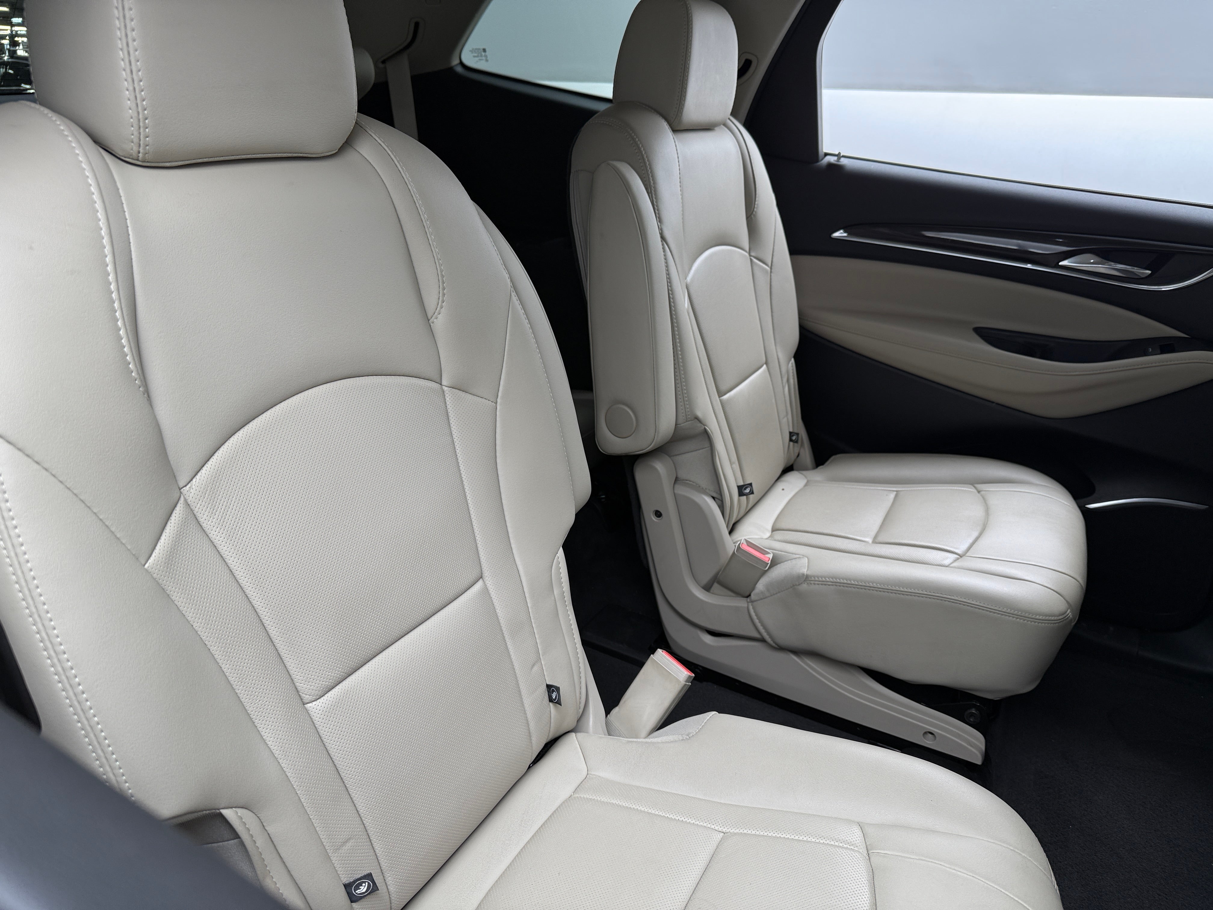 2019 Buick Enclave Essence 6