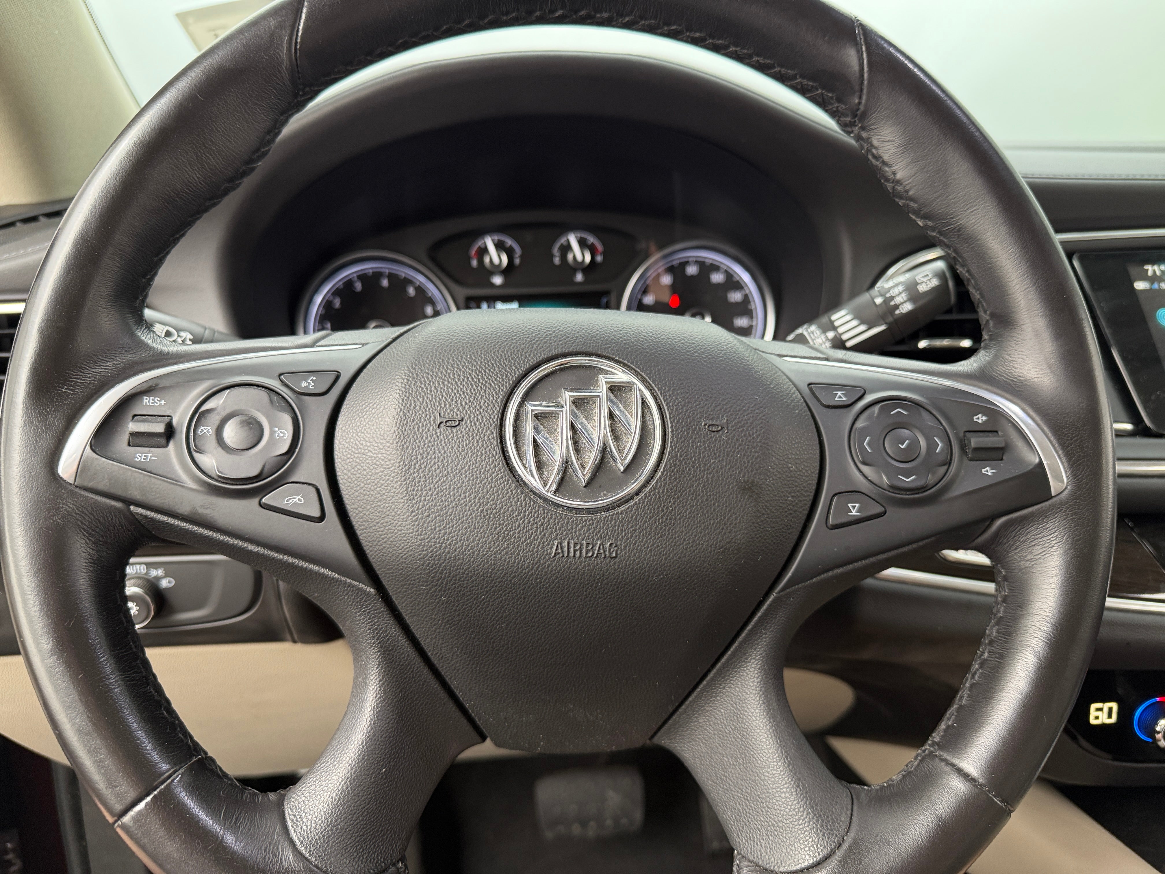 2019 Buick Enclave Essence 5