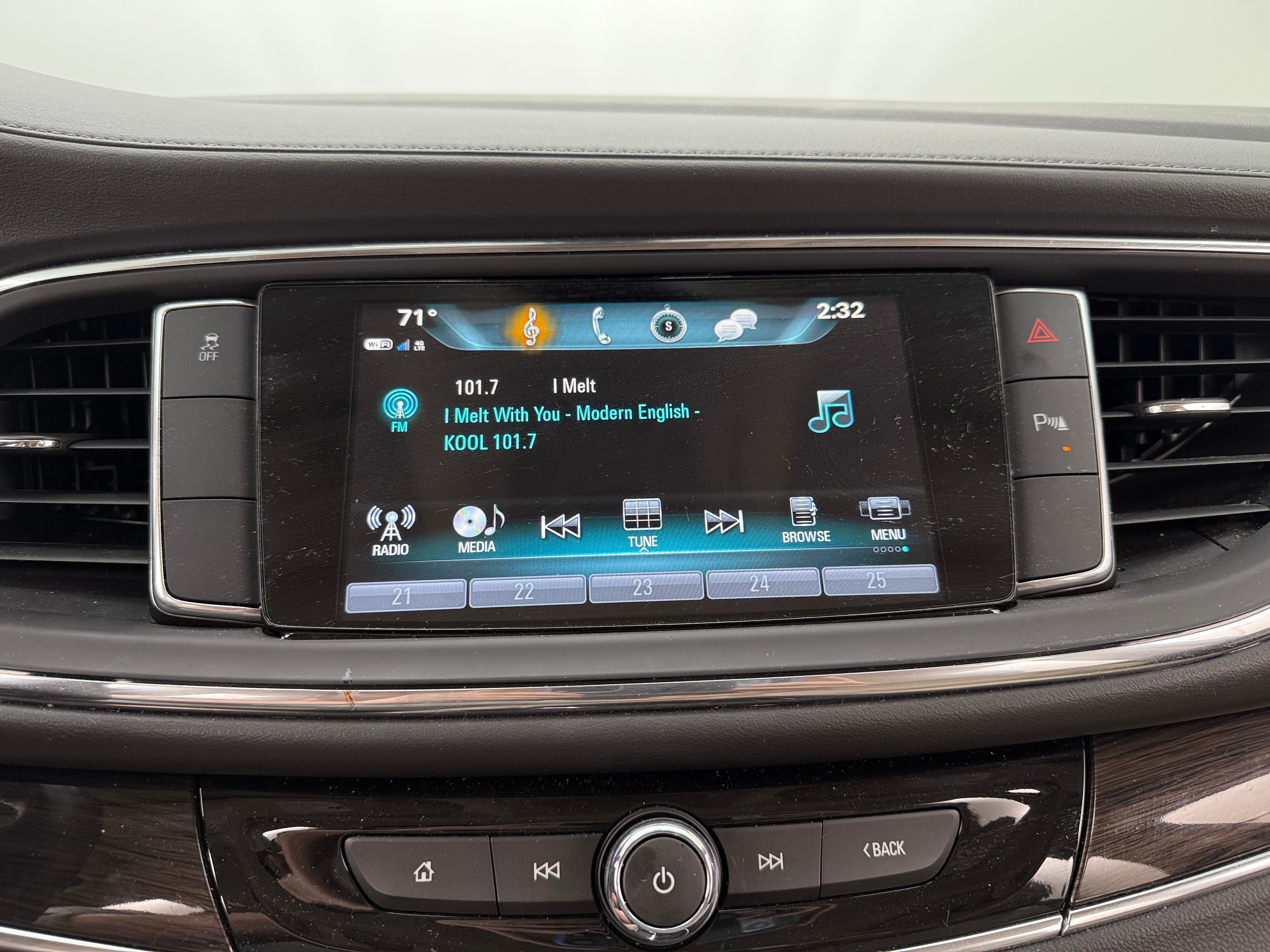 2019 Buick Enclave Essence 4