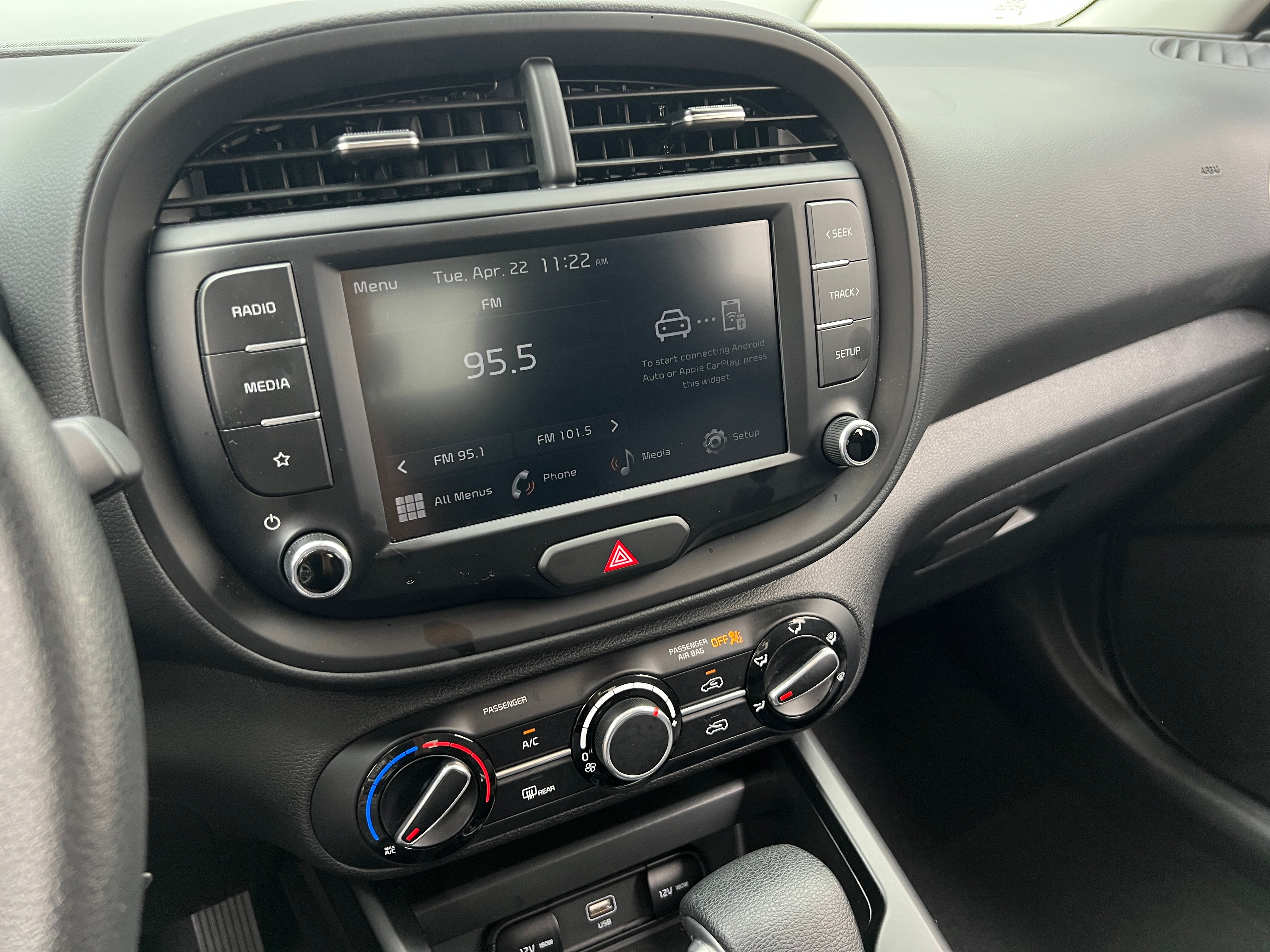 2024 Kia Soul LX 4