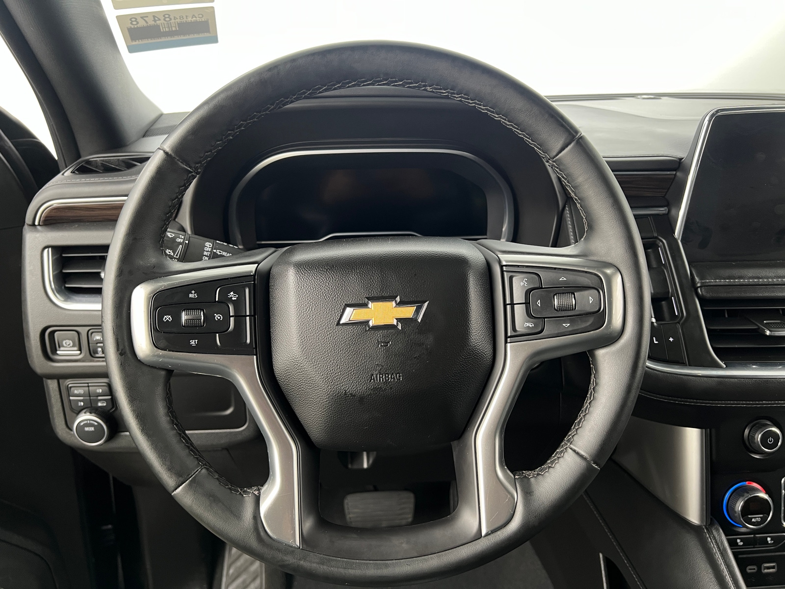 Thumbnail: 2023 Chevrolet Tahoe - 4