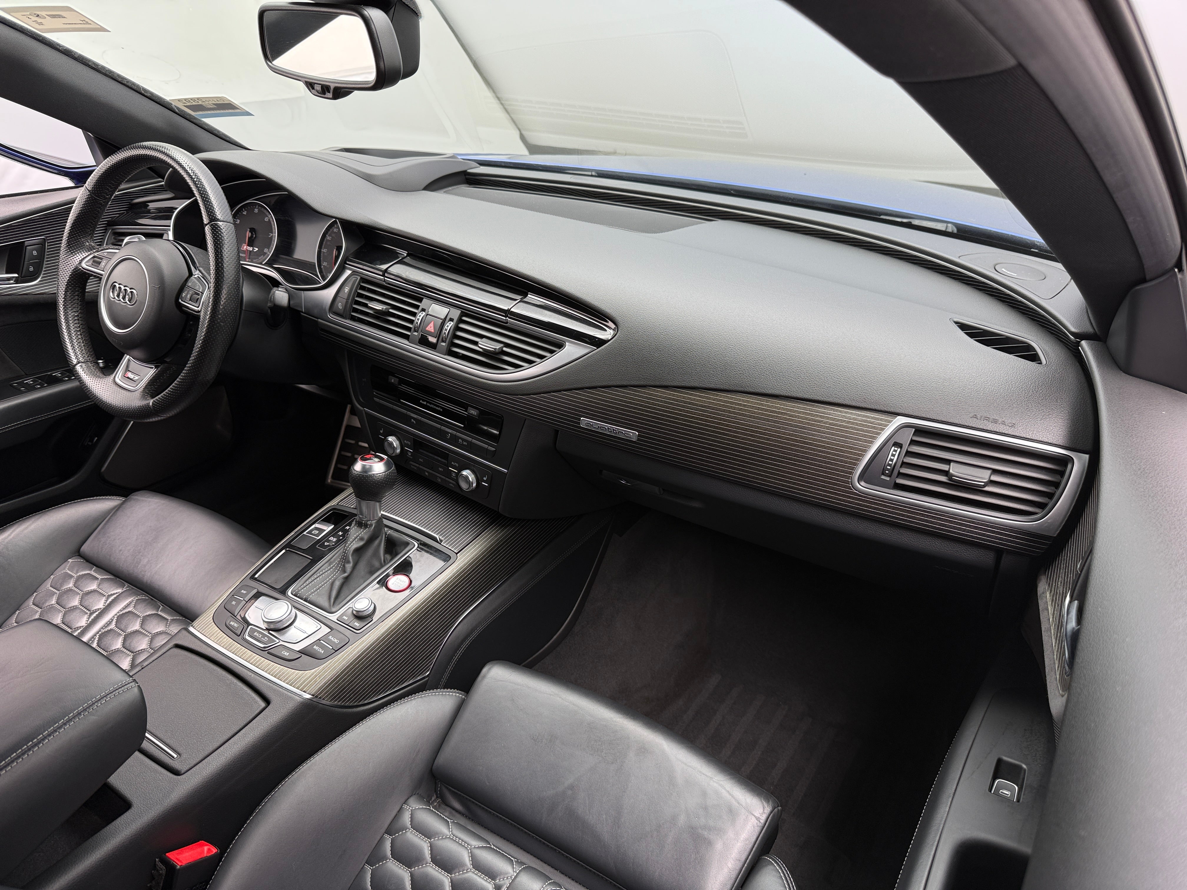 2016 Audi RS 7 Prestige 2