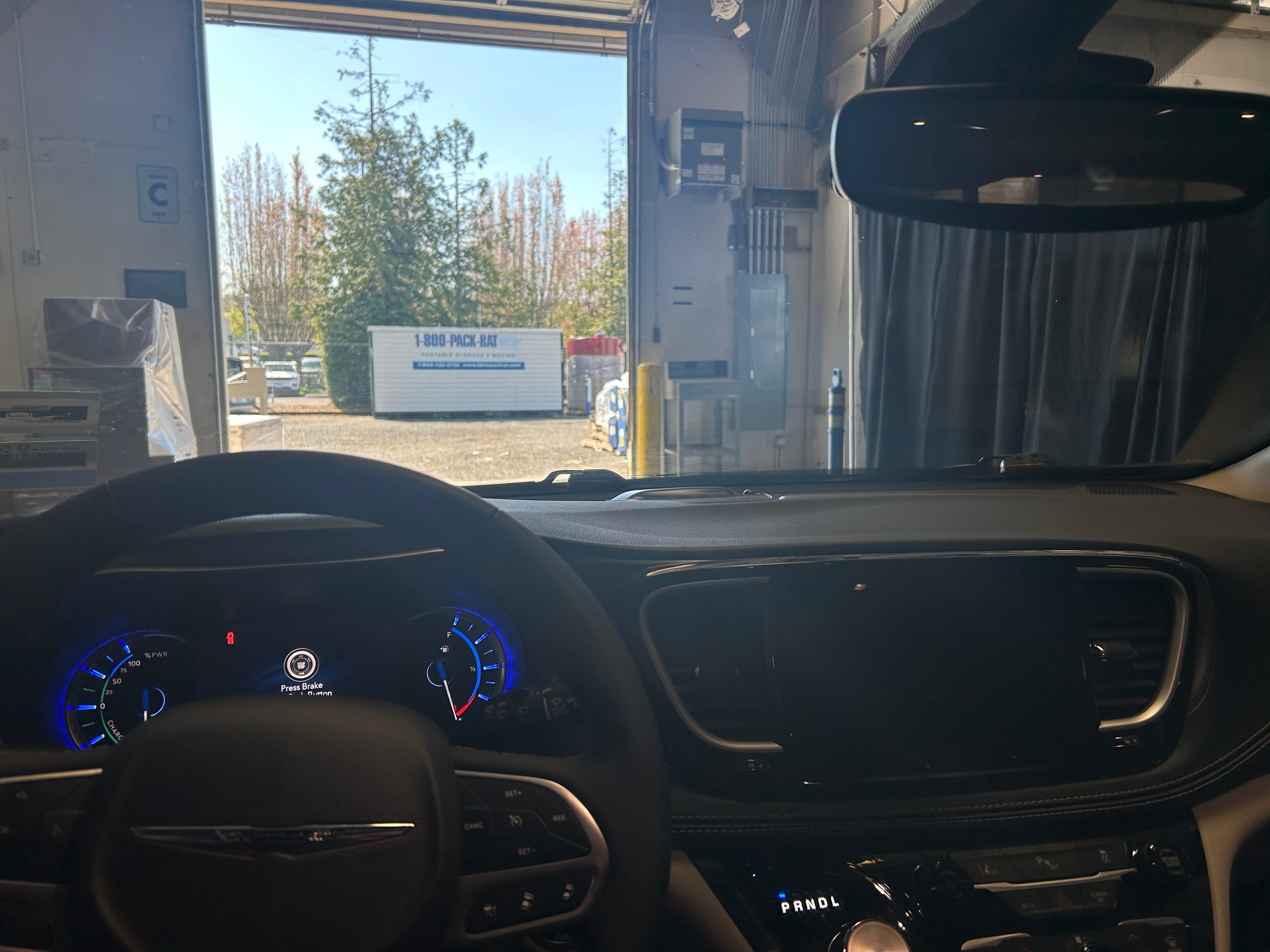 2023 Chrysler Pacifica Hybrid Touring L 2