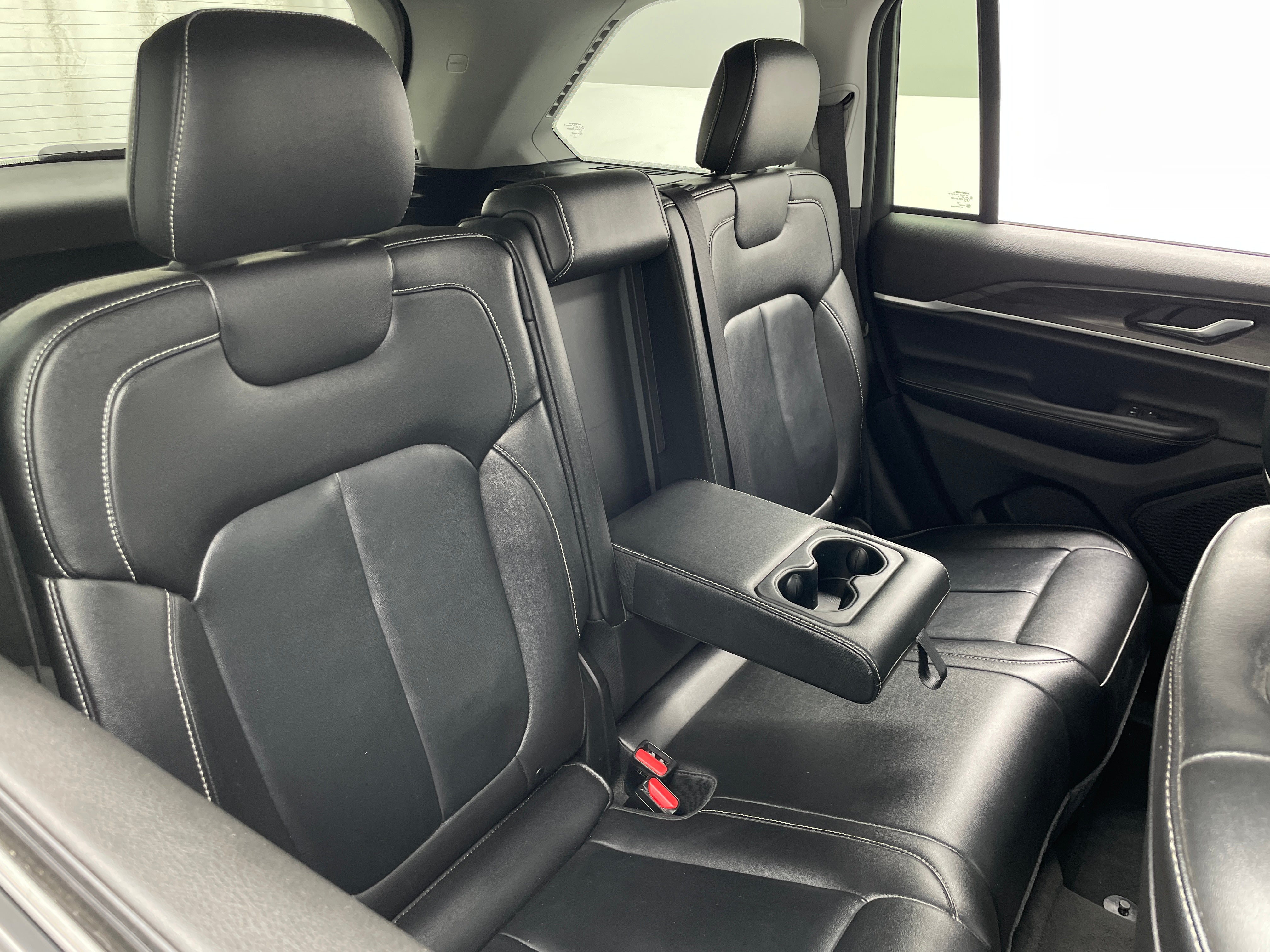 2023 Jeep Grand Cherokee Limited Edition 5