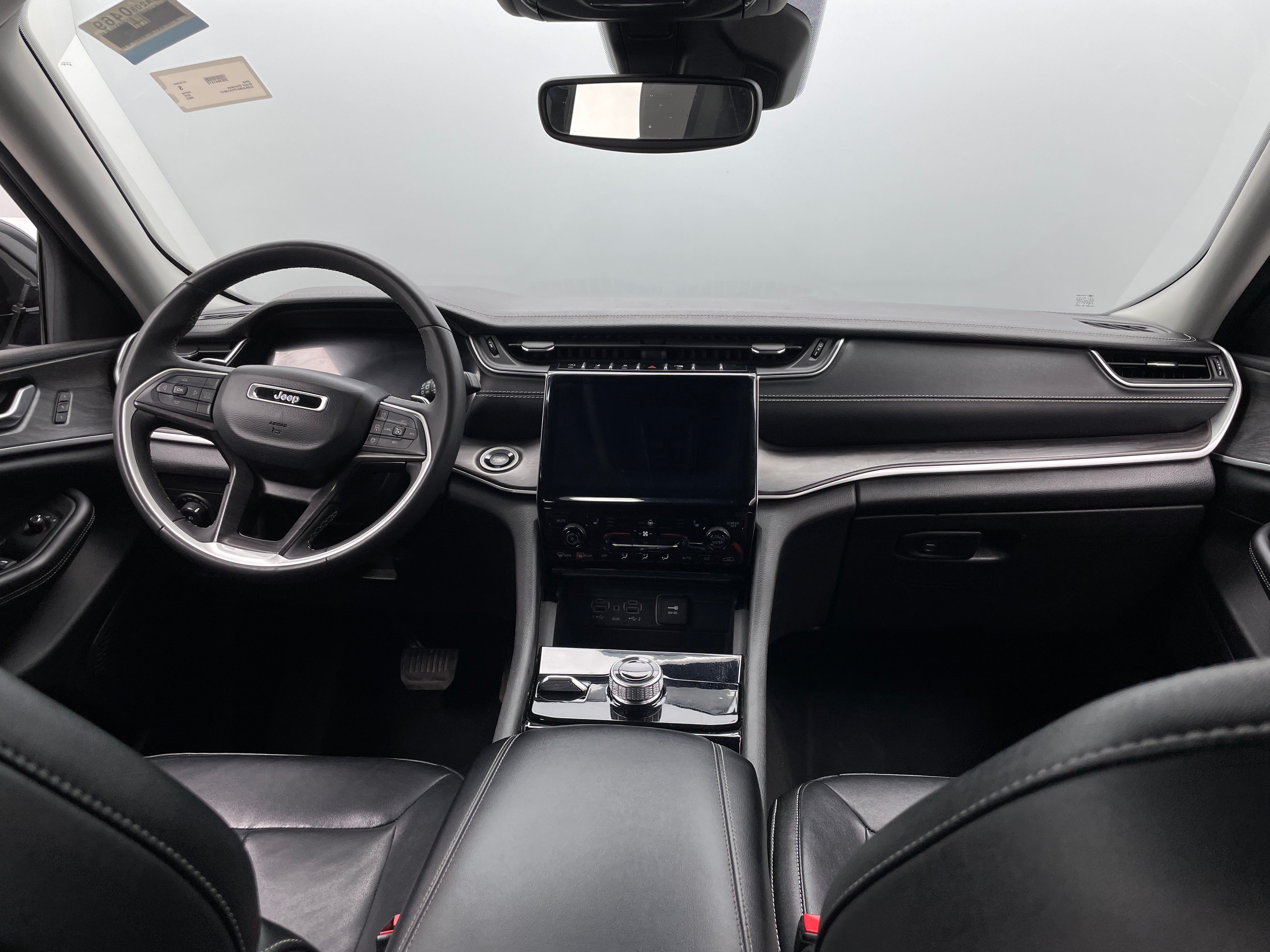 2023 Jeep Grand Cherokee Limited Edition 2