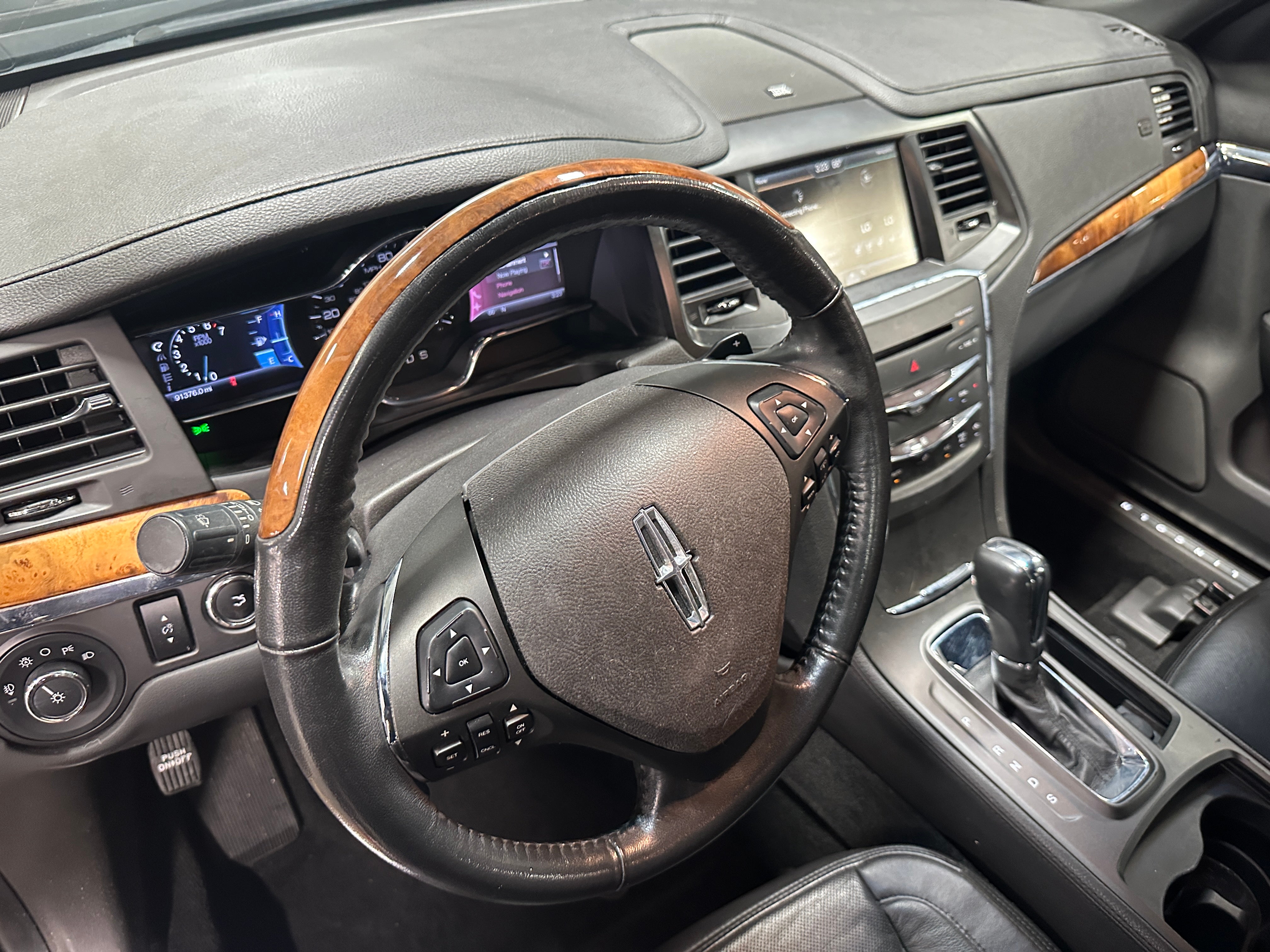 2013 Lincoln MKS  2