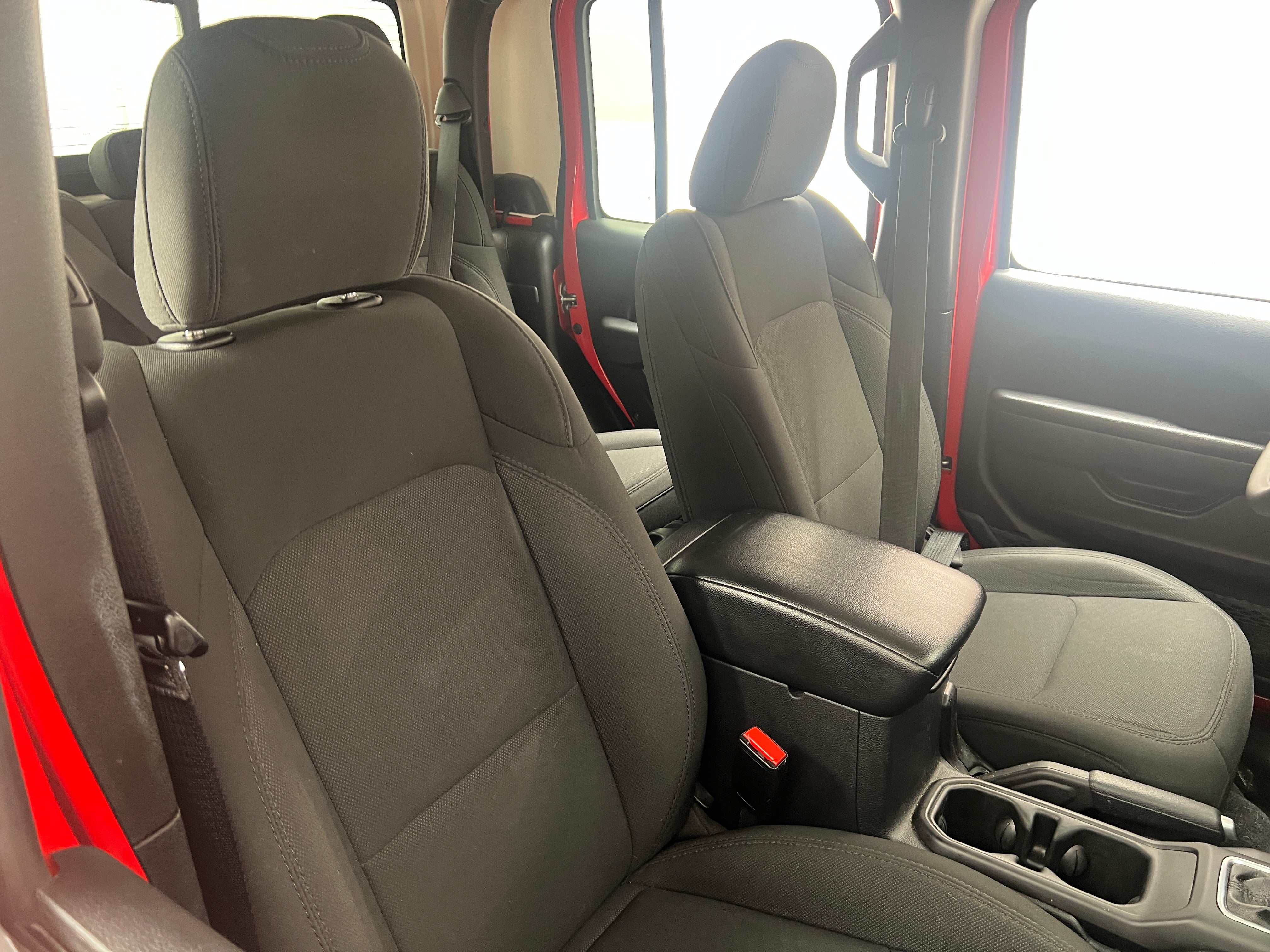 2023 Jeep Gladiator Sport S 2
