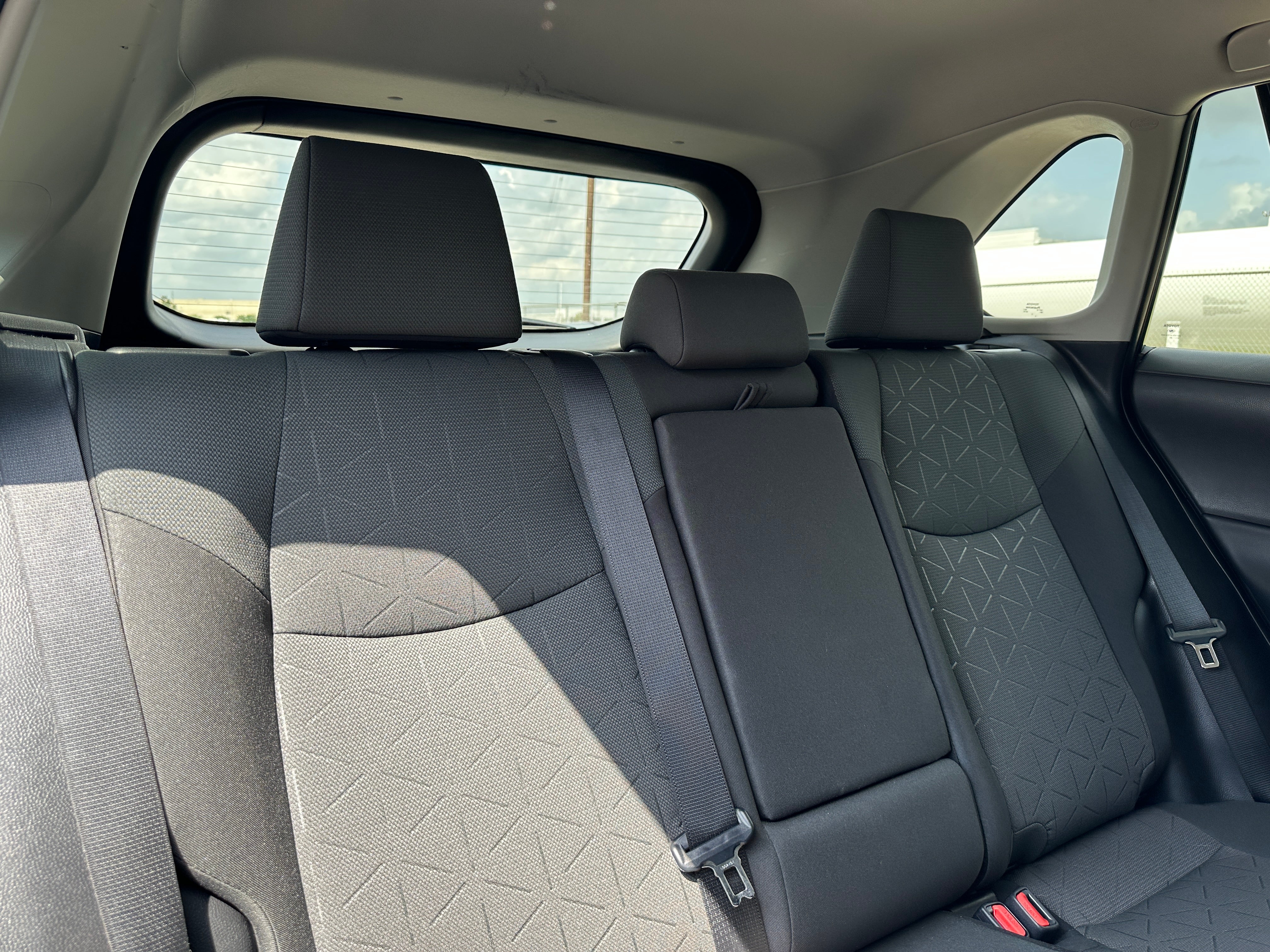 2023 Toyota RAV4 XLE 6
