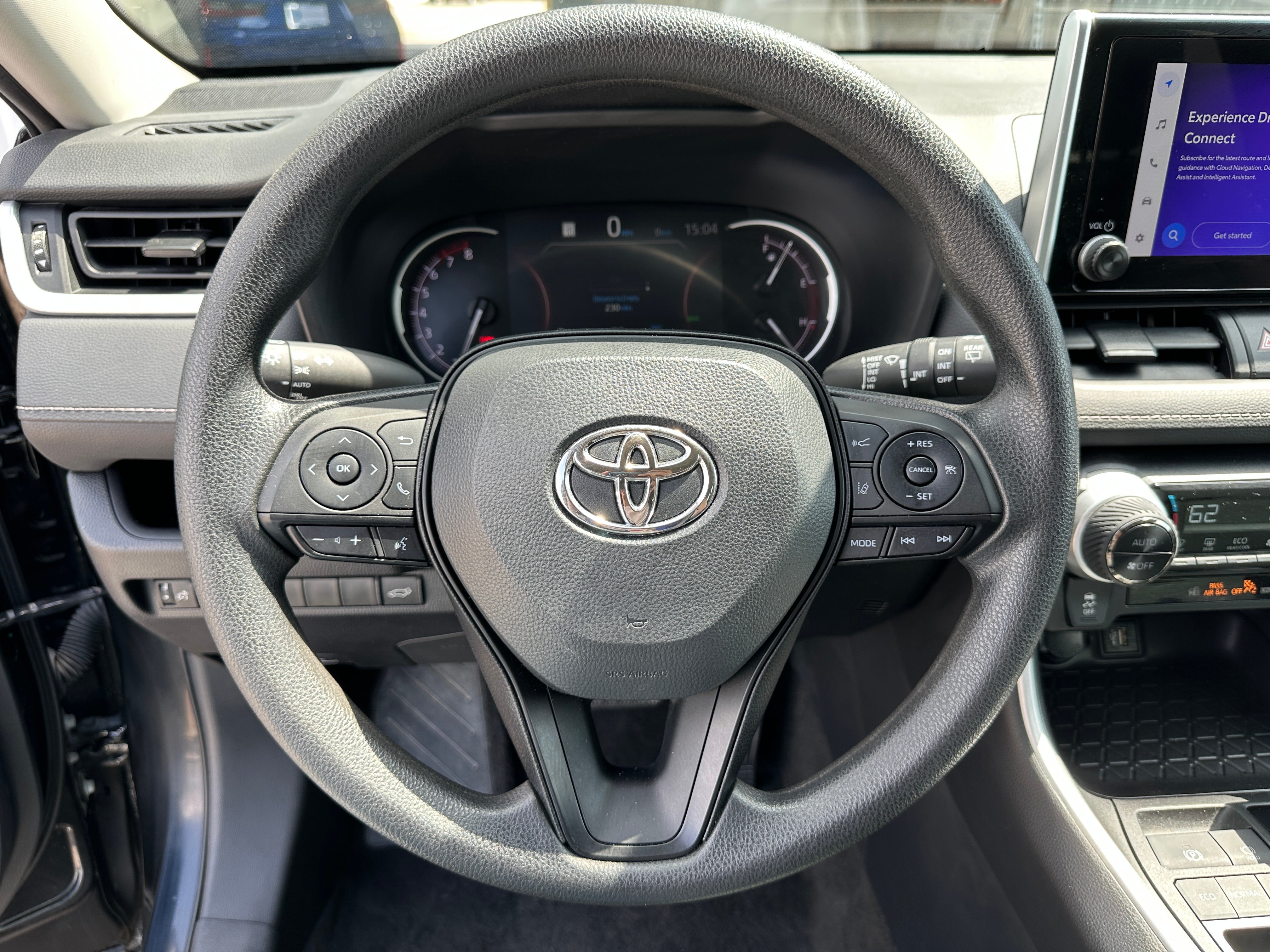 2023 Toyota RAV4 XLE 5