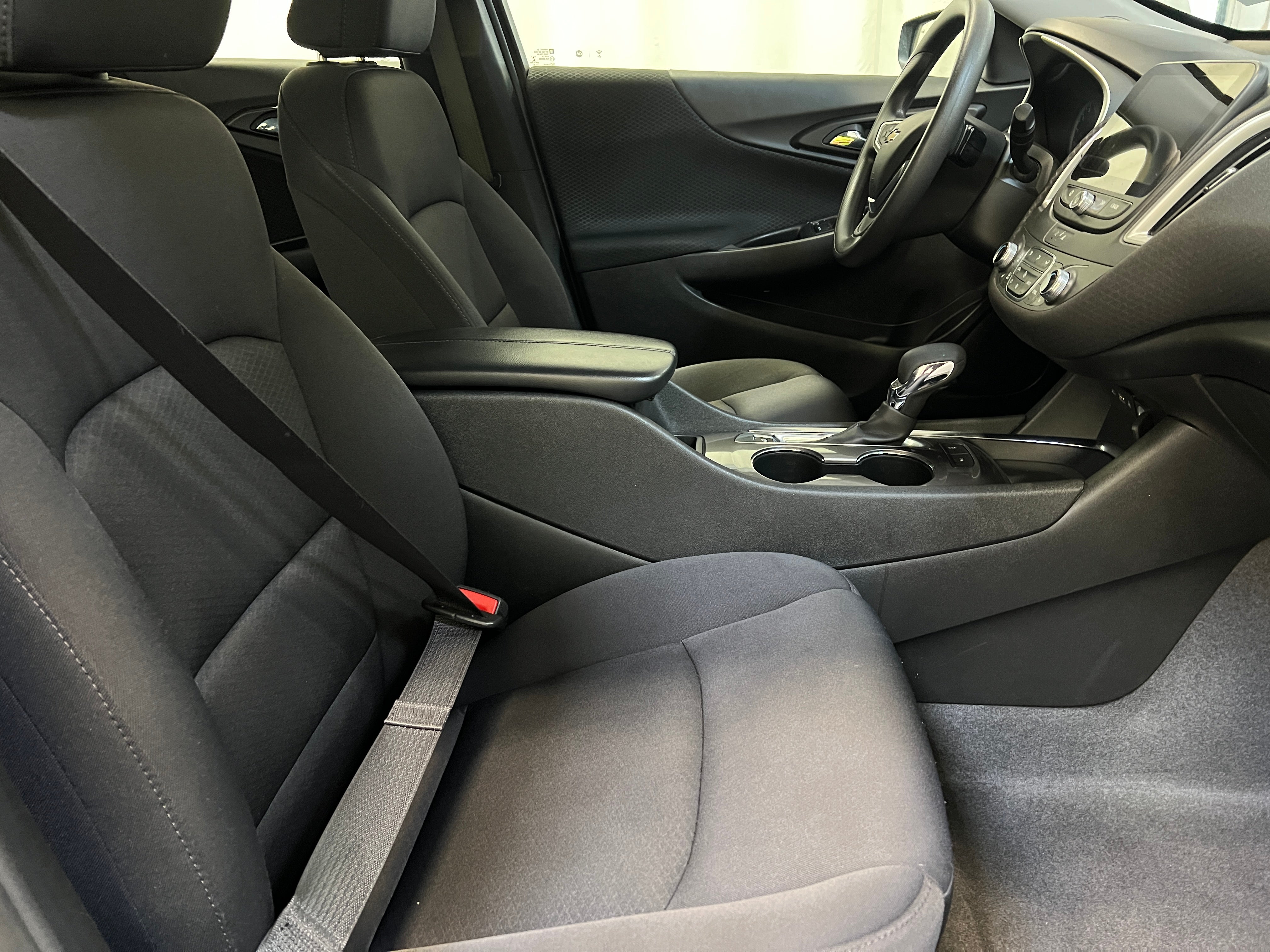 2023 Chevrolet Malibu LT 2
