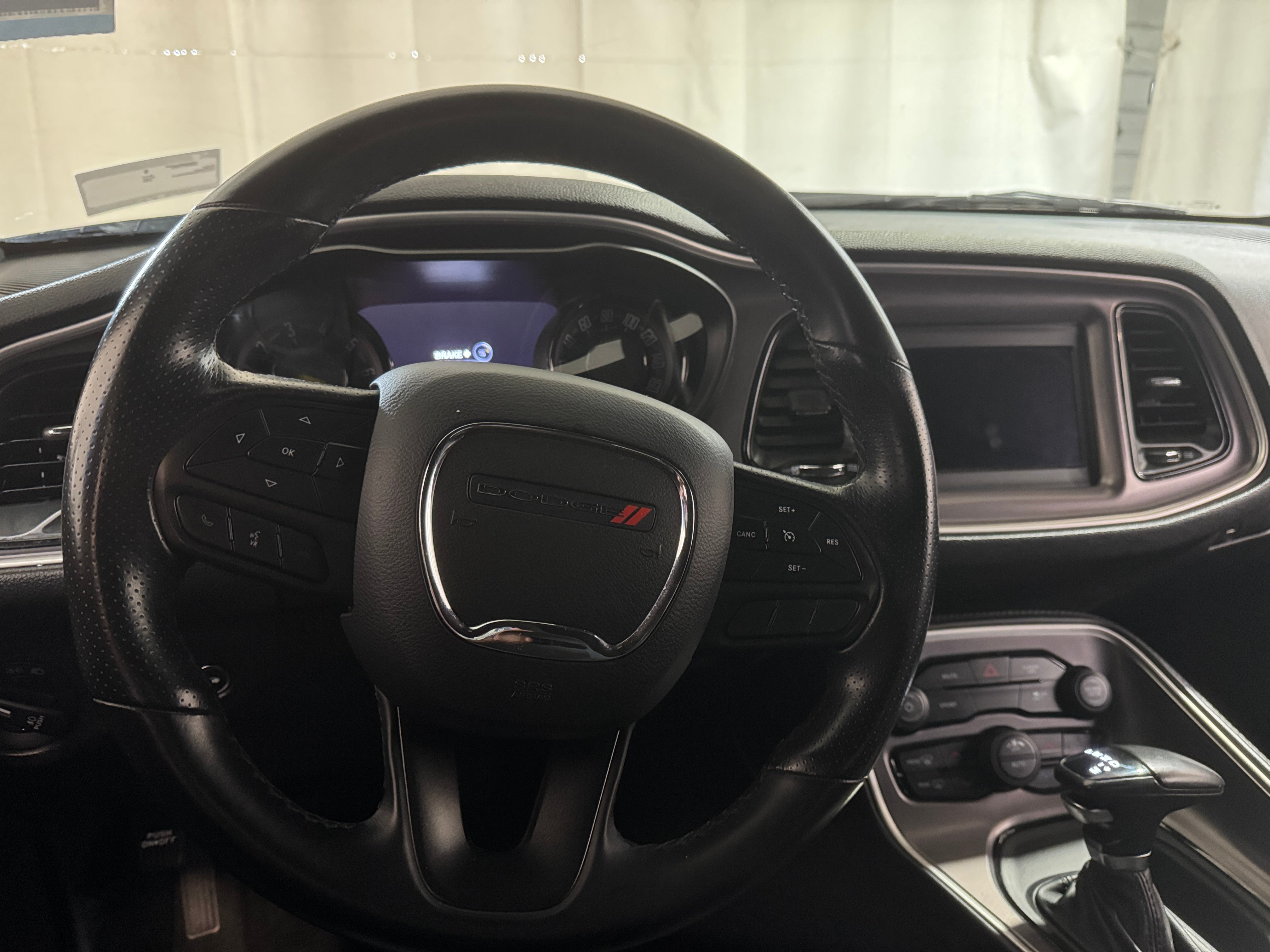 2022 Dodge Challenger SXT 4