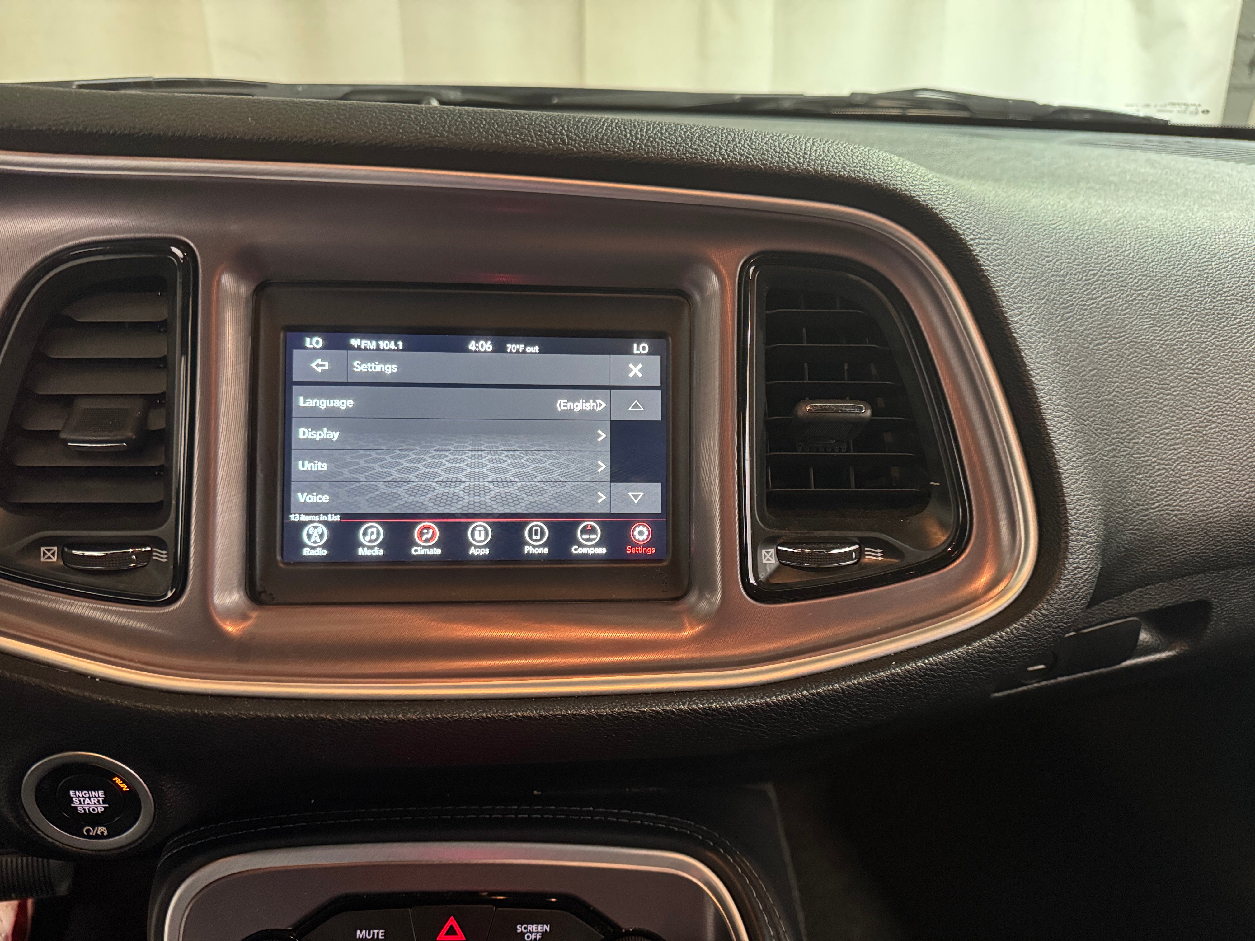 2022 Dodge Challenger SXT 3