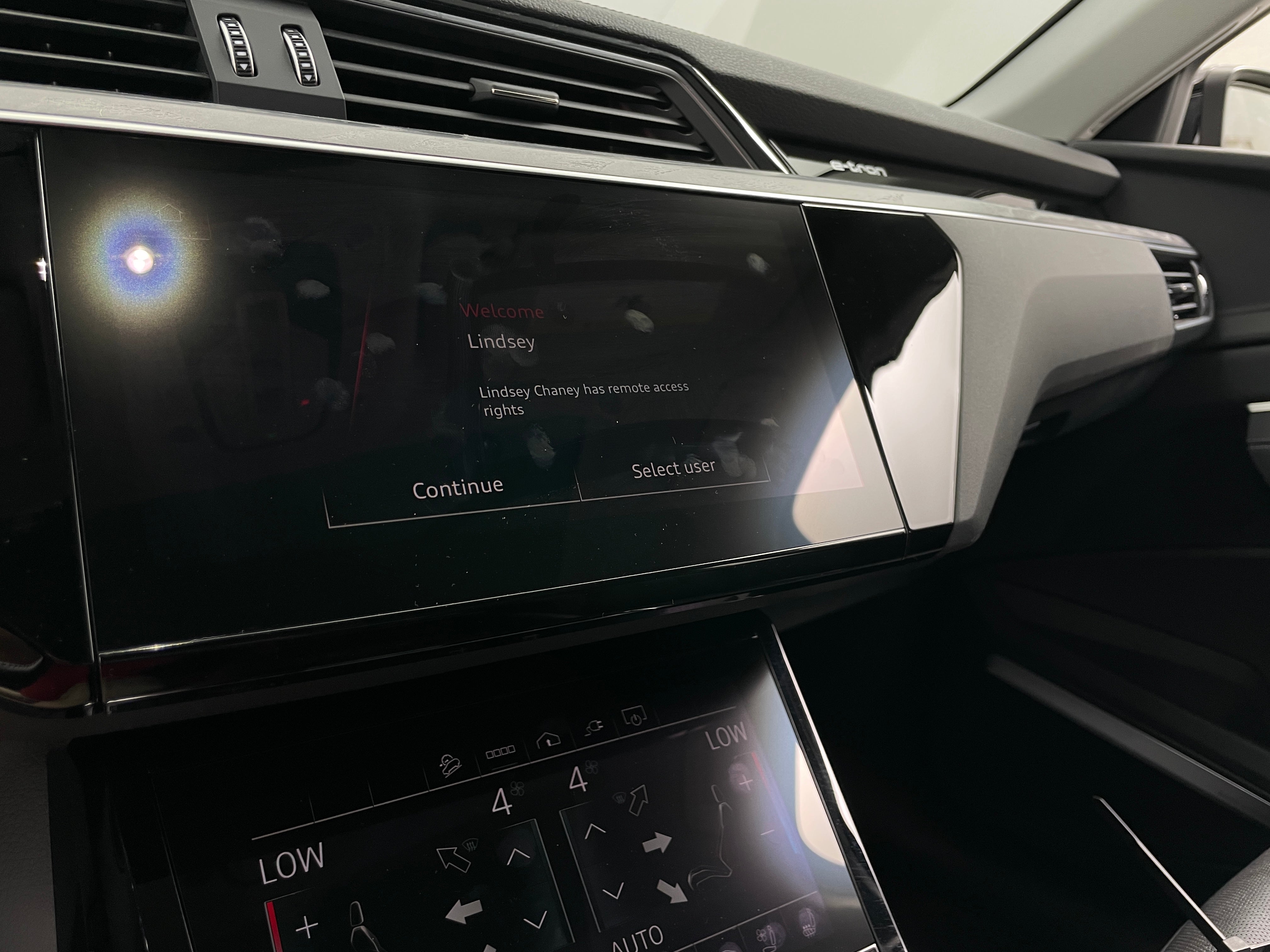 2021 Audi e-tron S Premium Plus 3