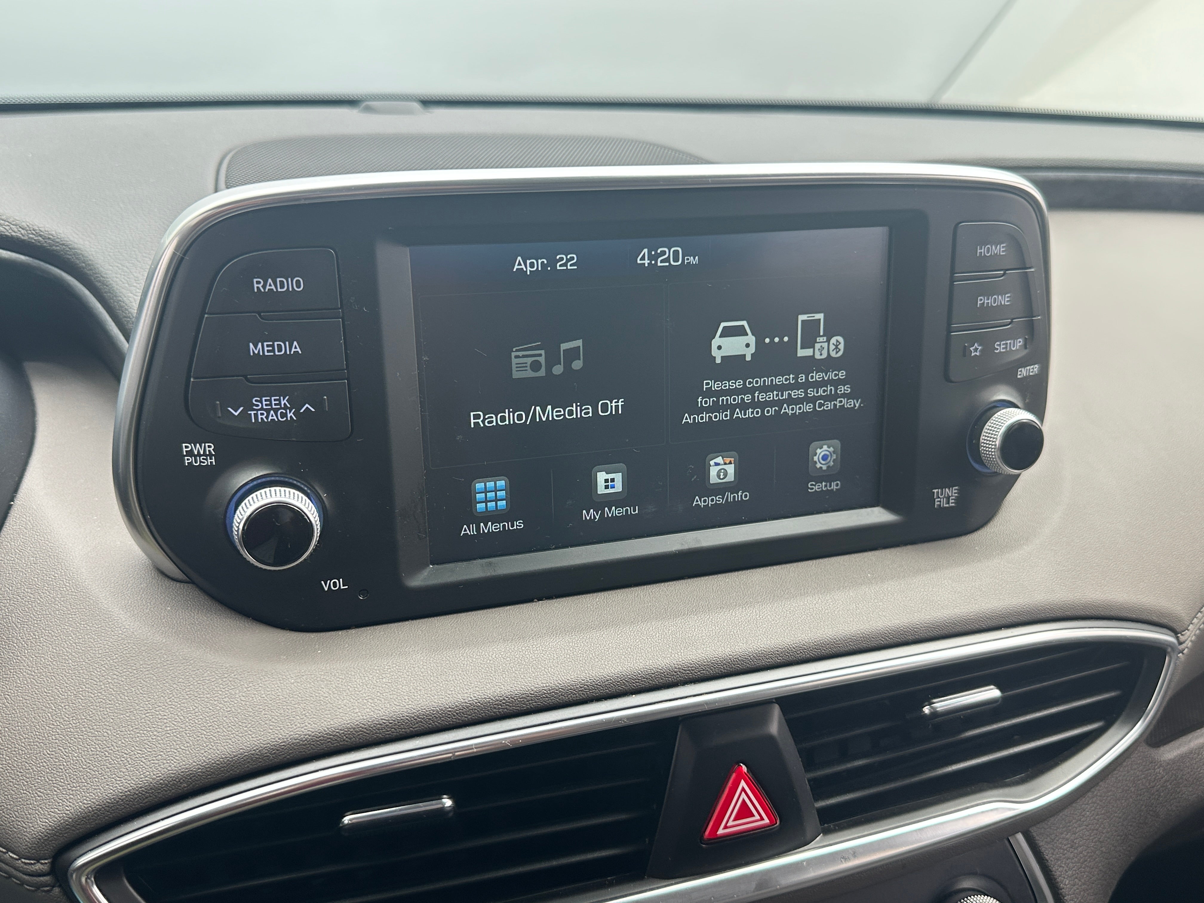 2020 Hyundai Santa Fe SE 4