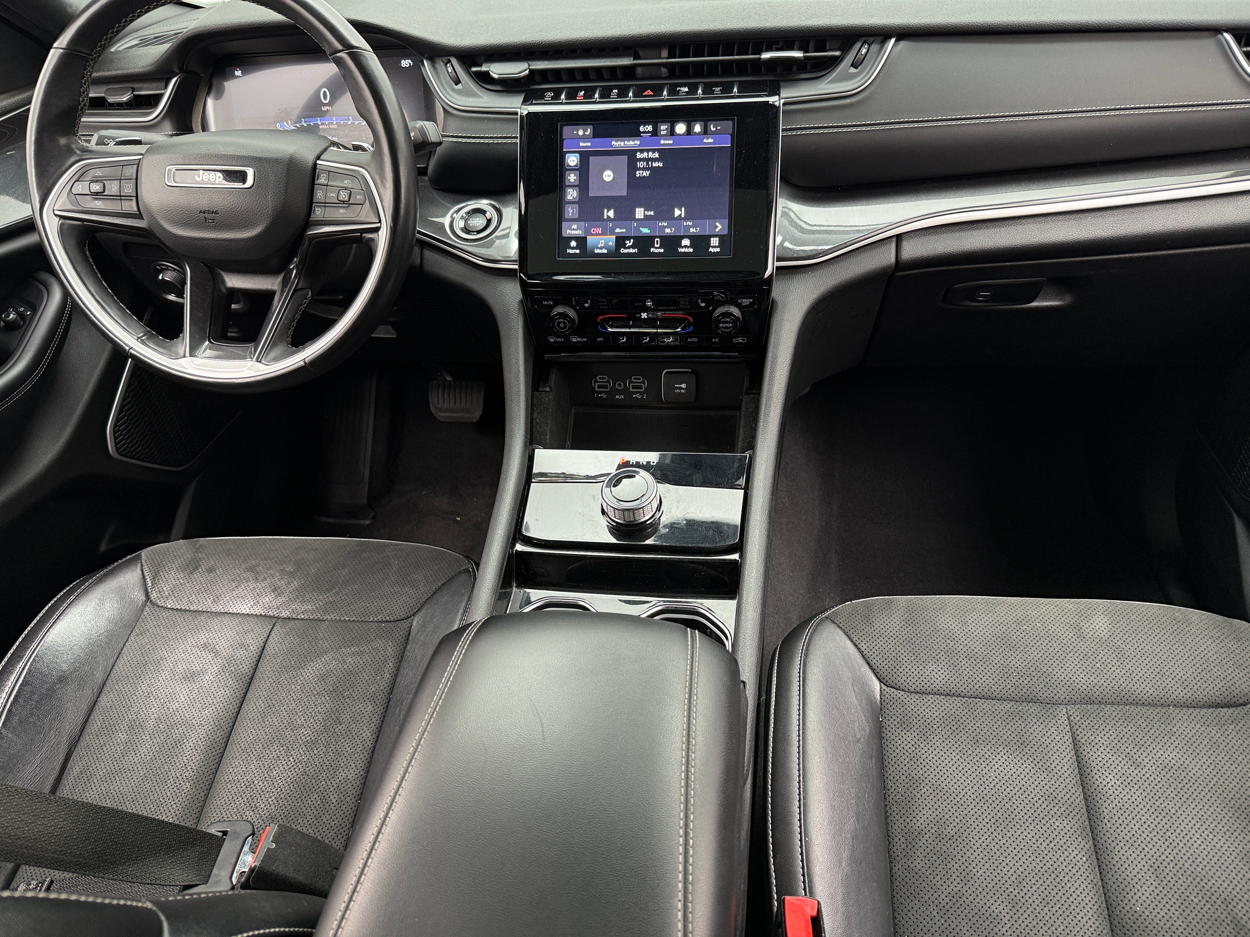 2022 Jeep Grand Cherokee L Altitude 2