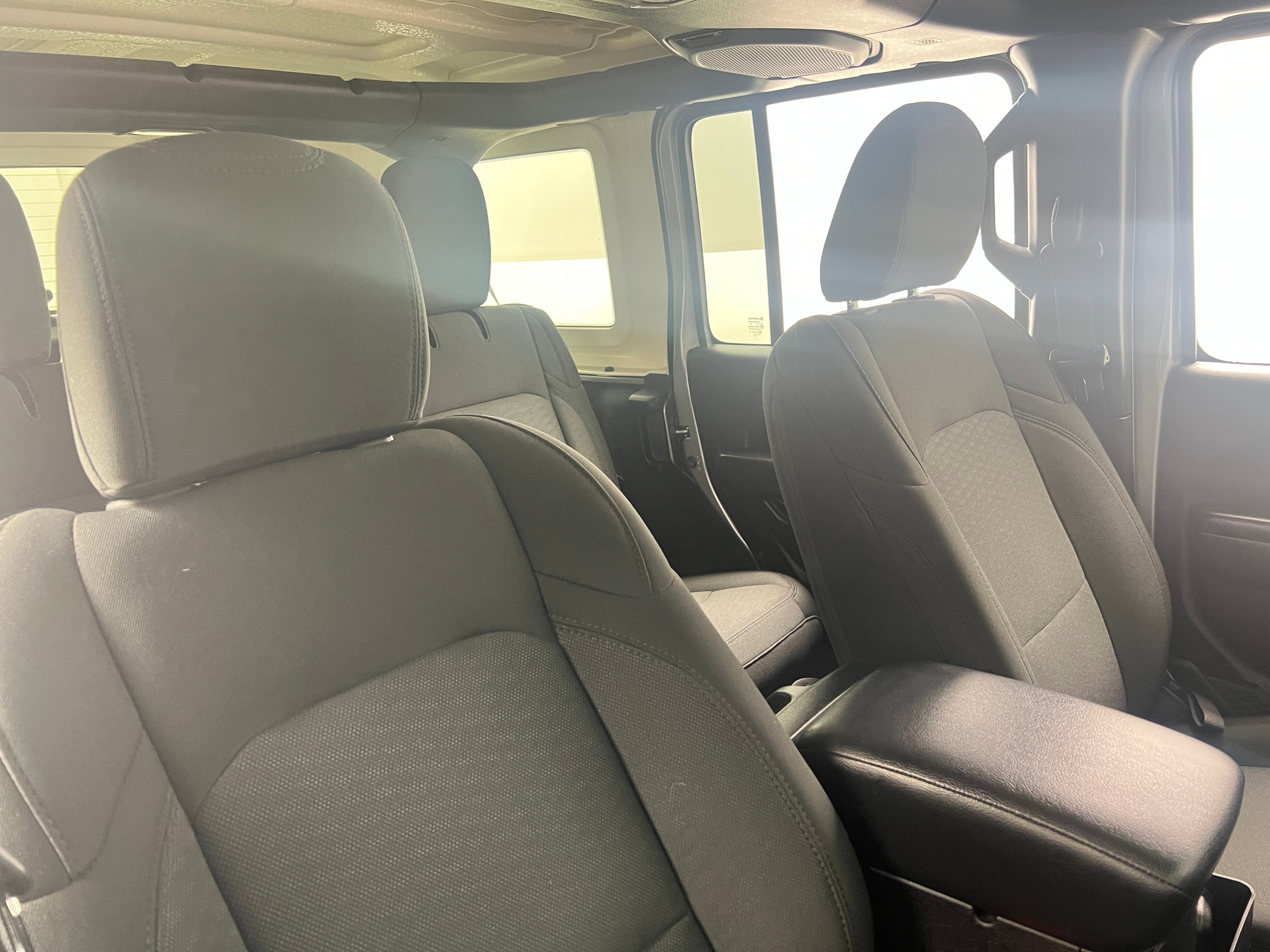 2020 Jeep Wrangler Unlimited Willys 2