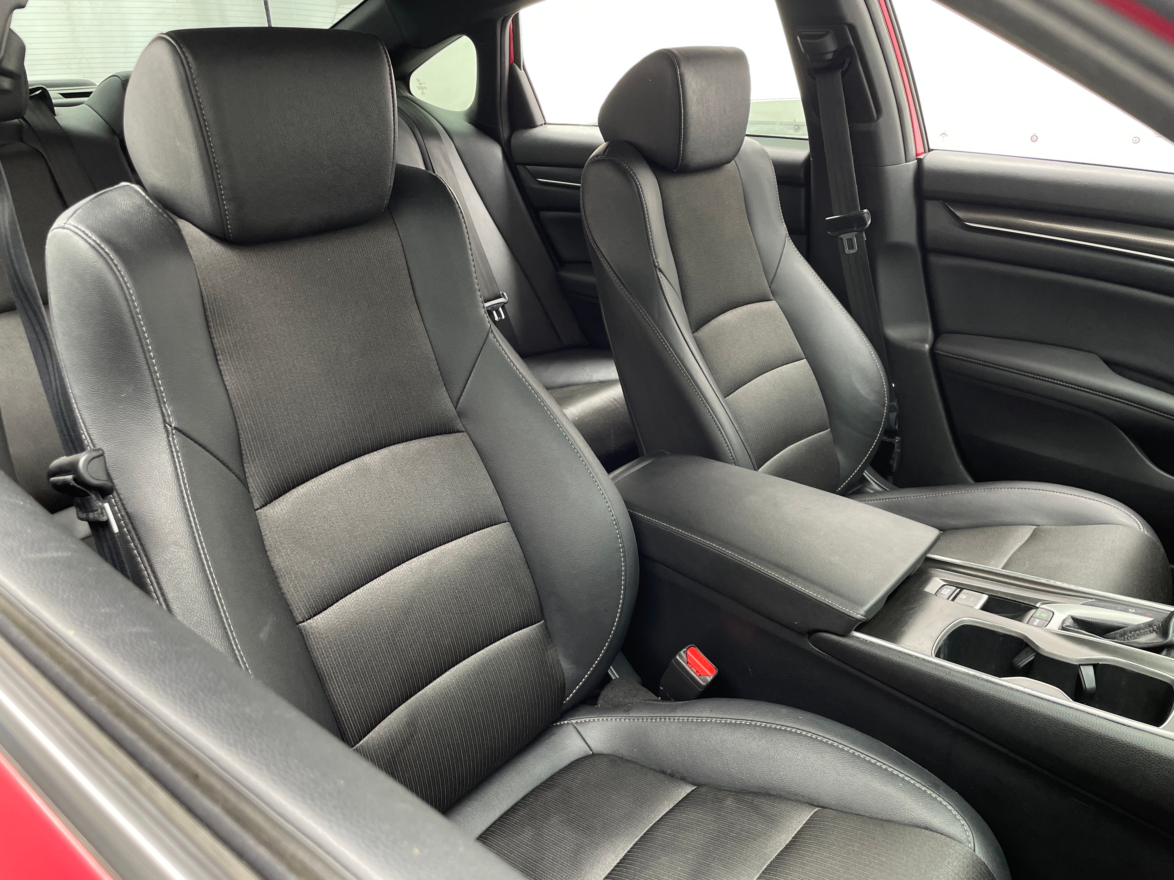 2020 Honda Accord Sport 2