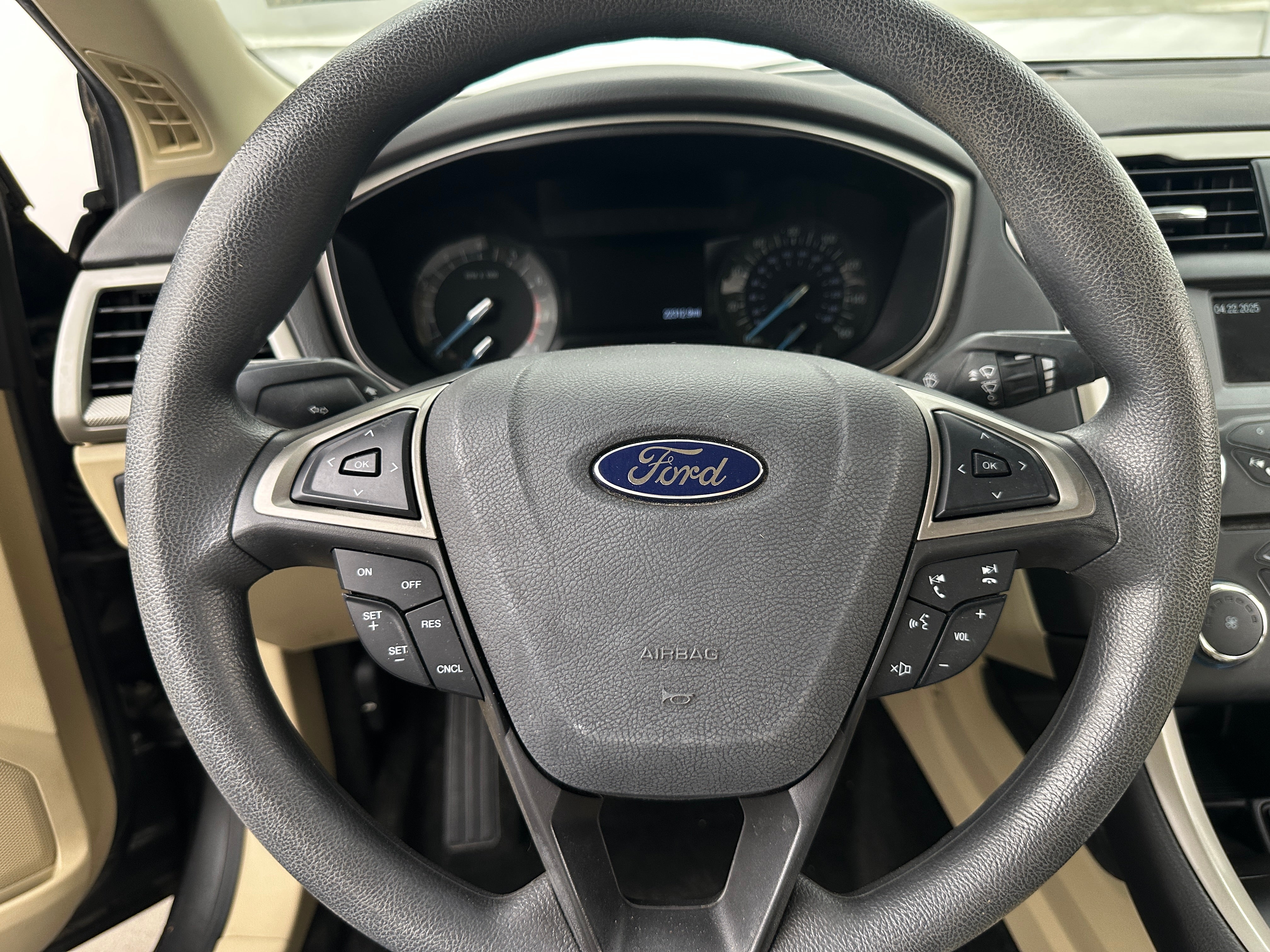 2016 Ford Fusion SE 5
