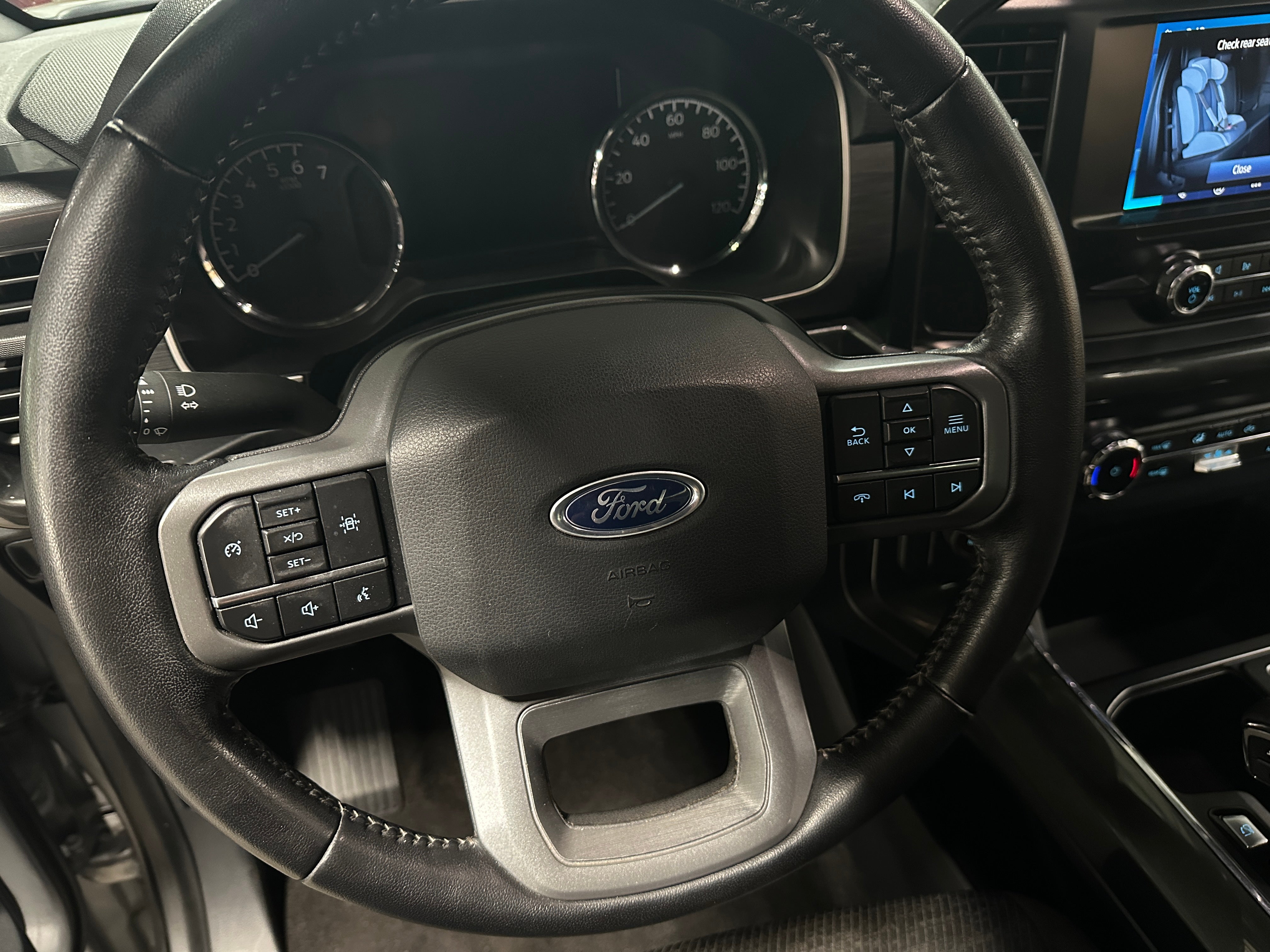 2022 Ford Econoline E-150 5