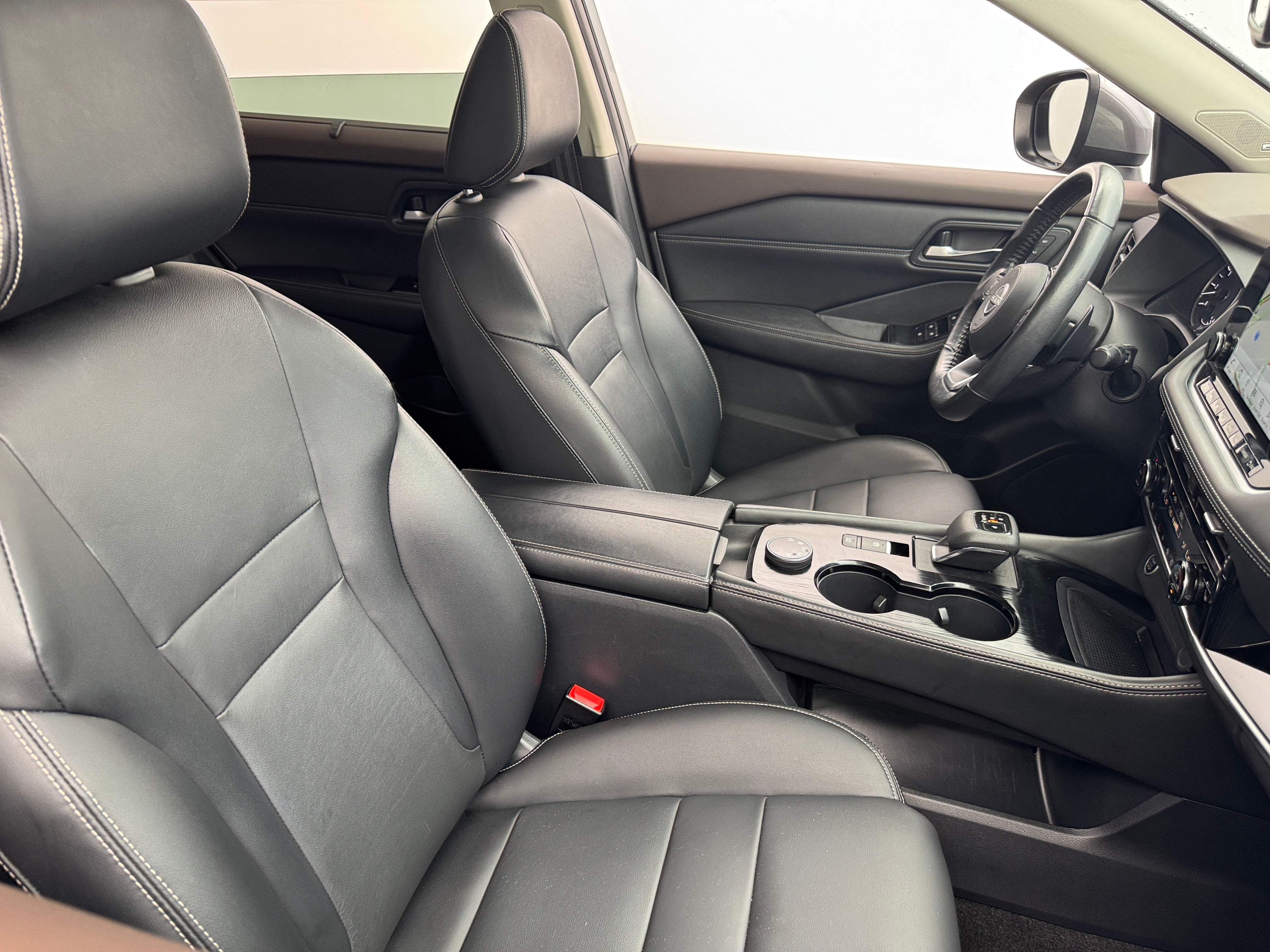 2023 Nissan Rogue SL 2