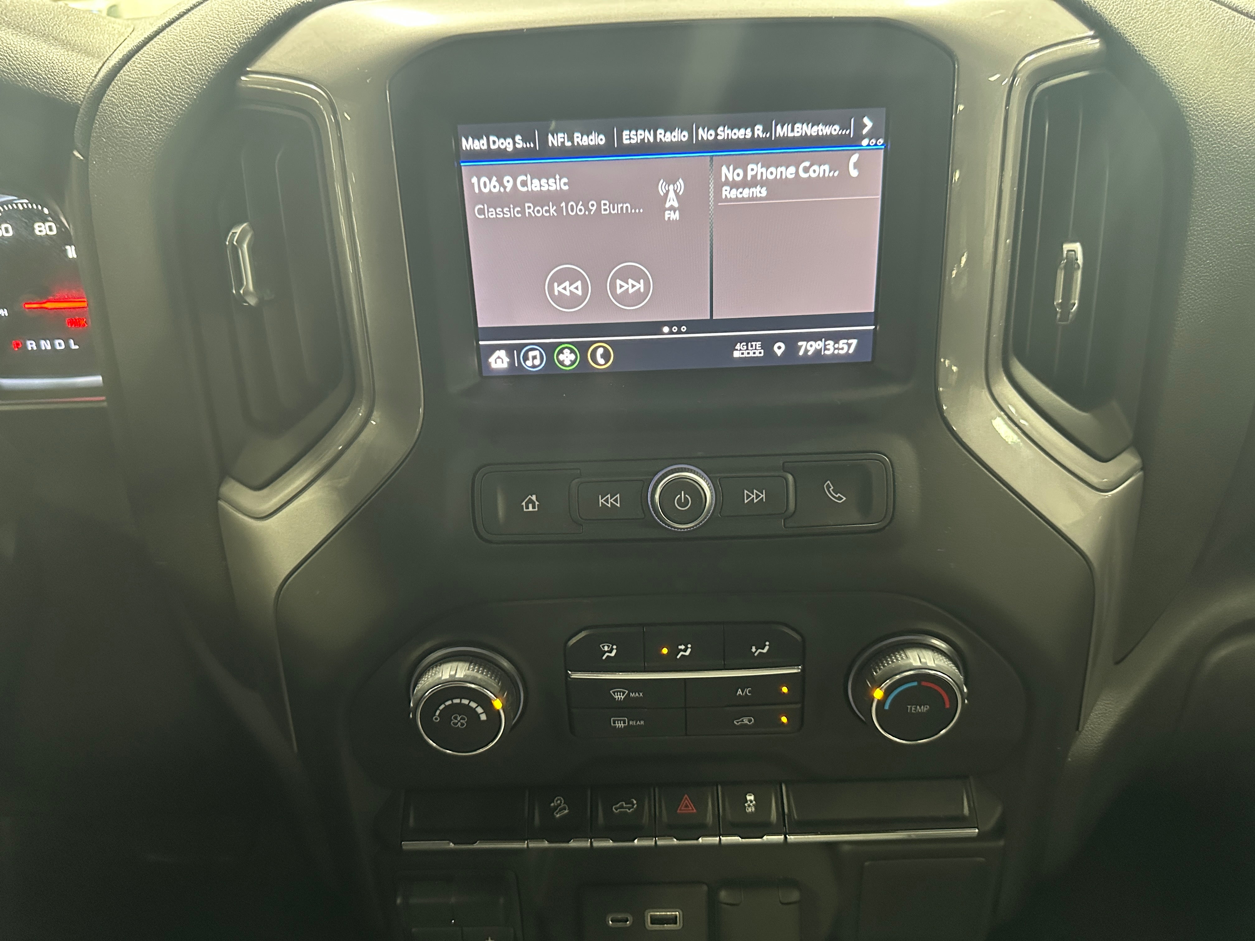2021 Chevrolet Silverado 1500 Custom Trail Boss 4