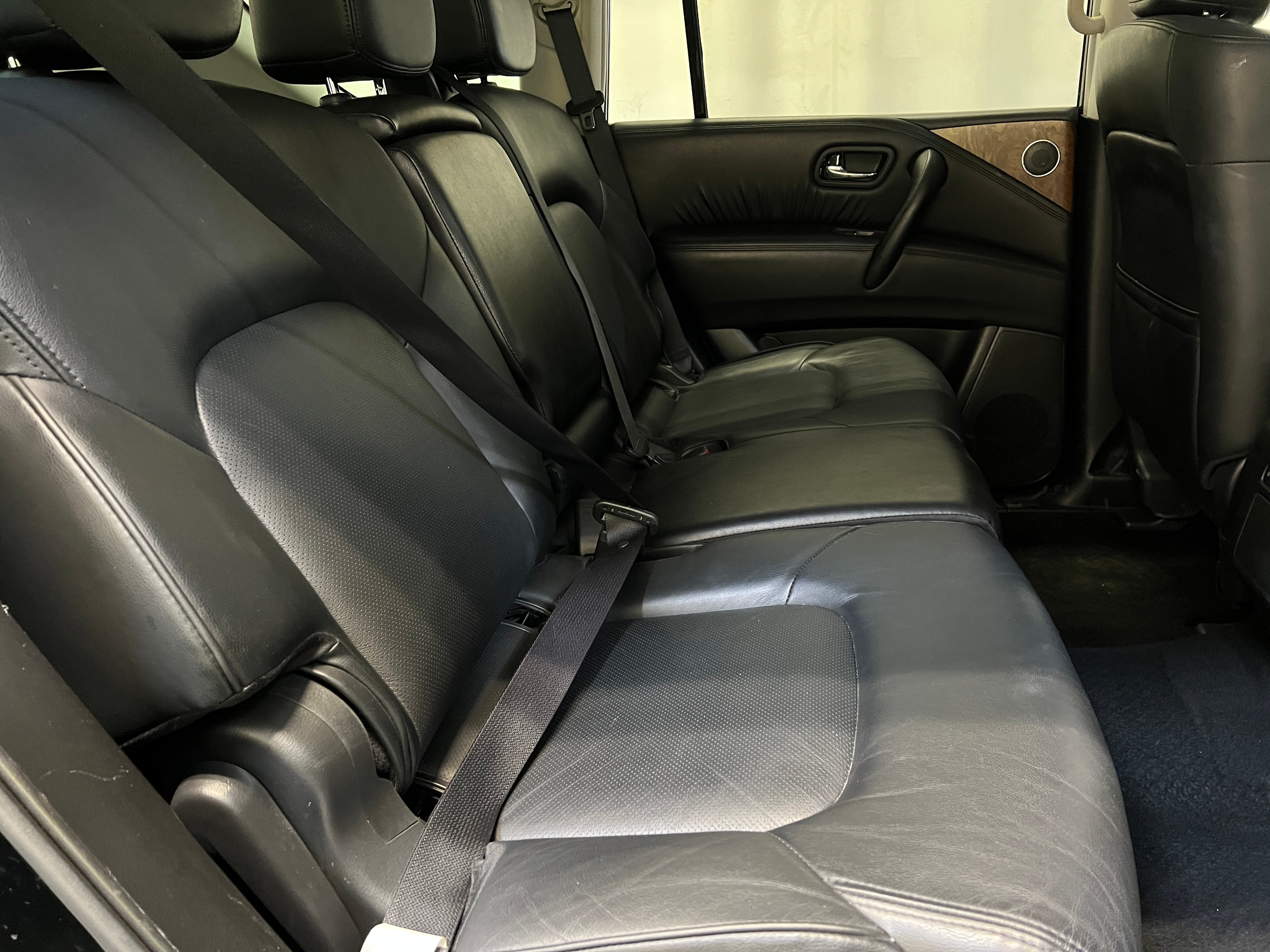 2023 Nissan Armada SL 5