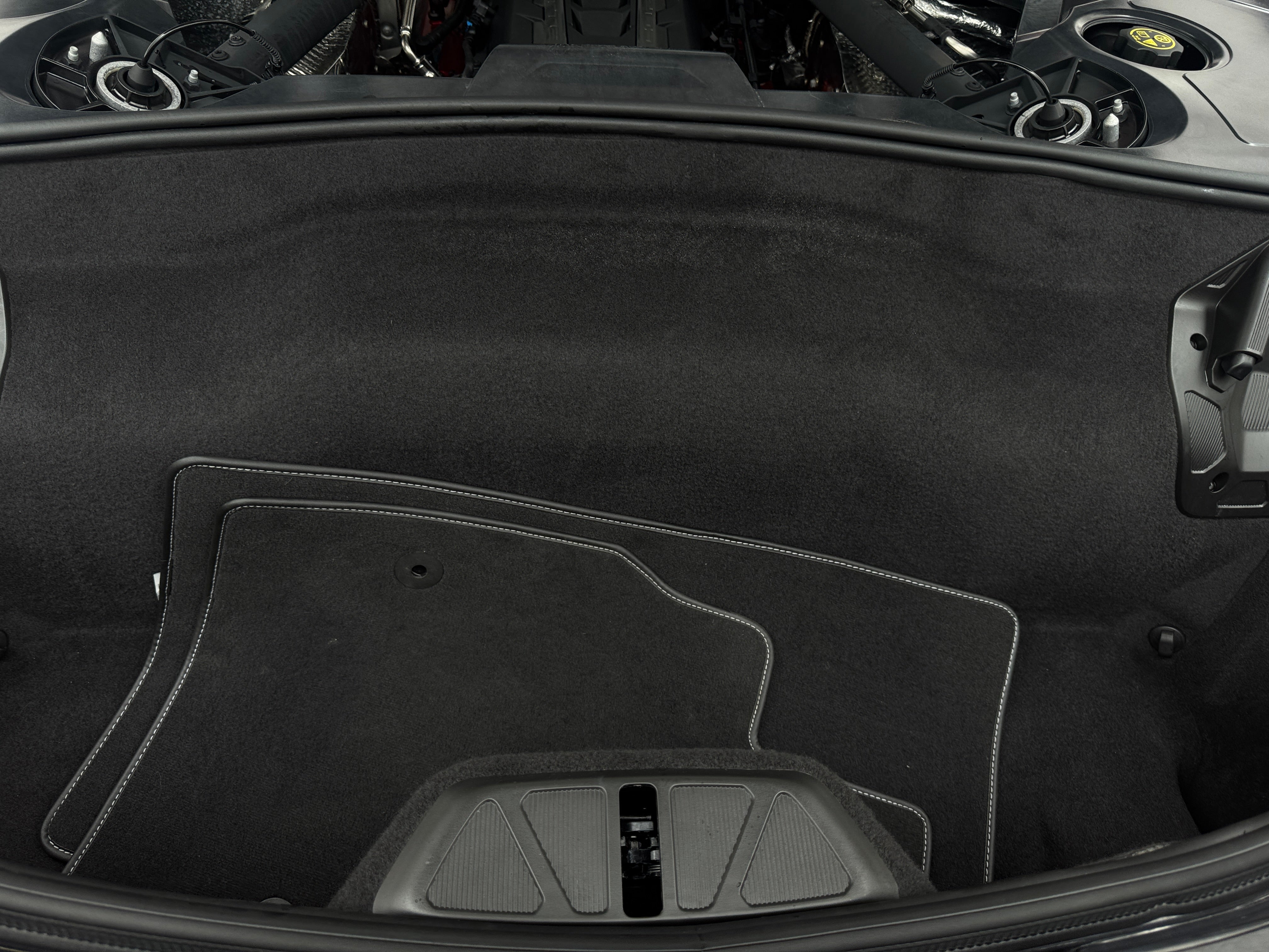 2022 Chevrolet Corvette Stingray 4