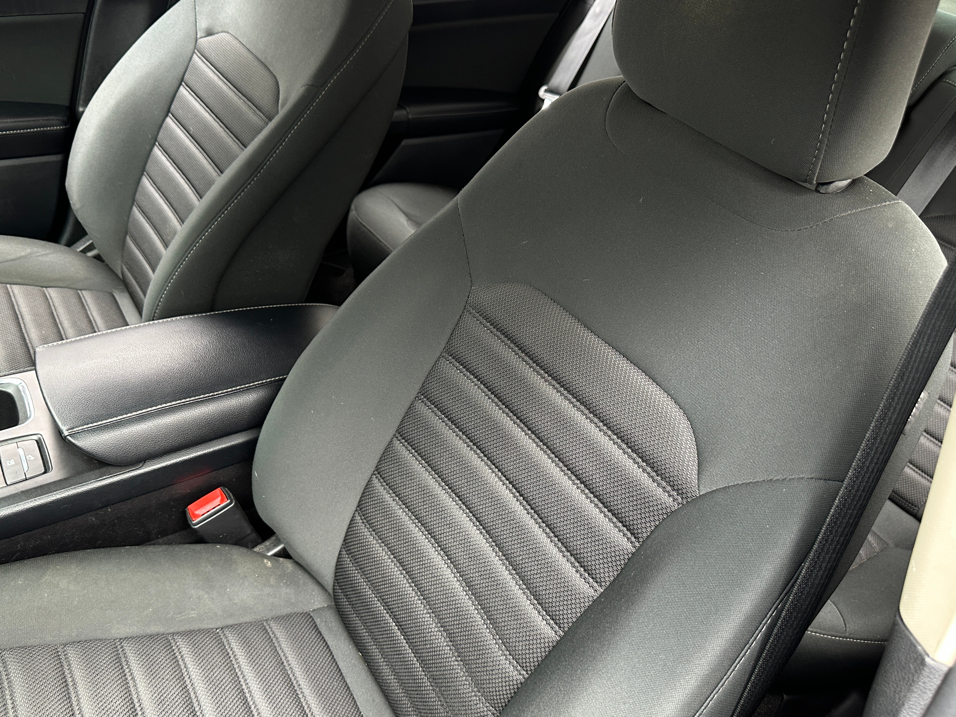 2019 Ford Fusion  2