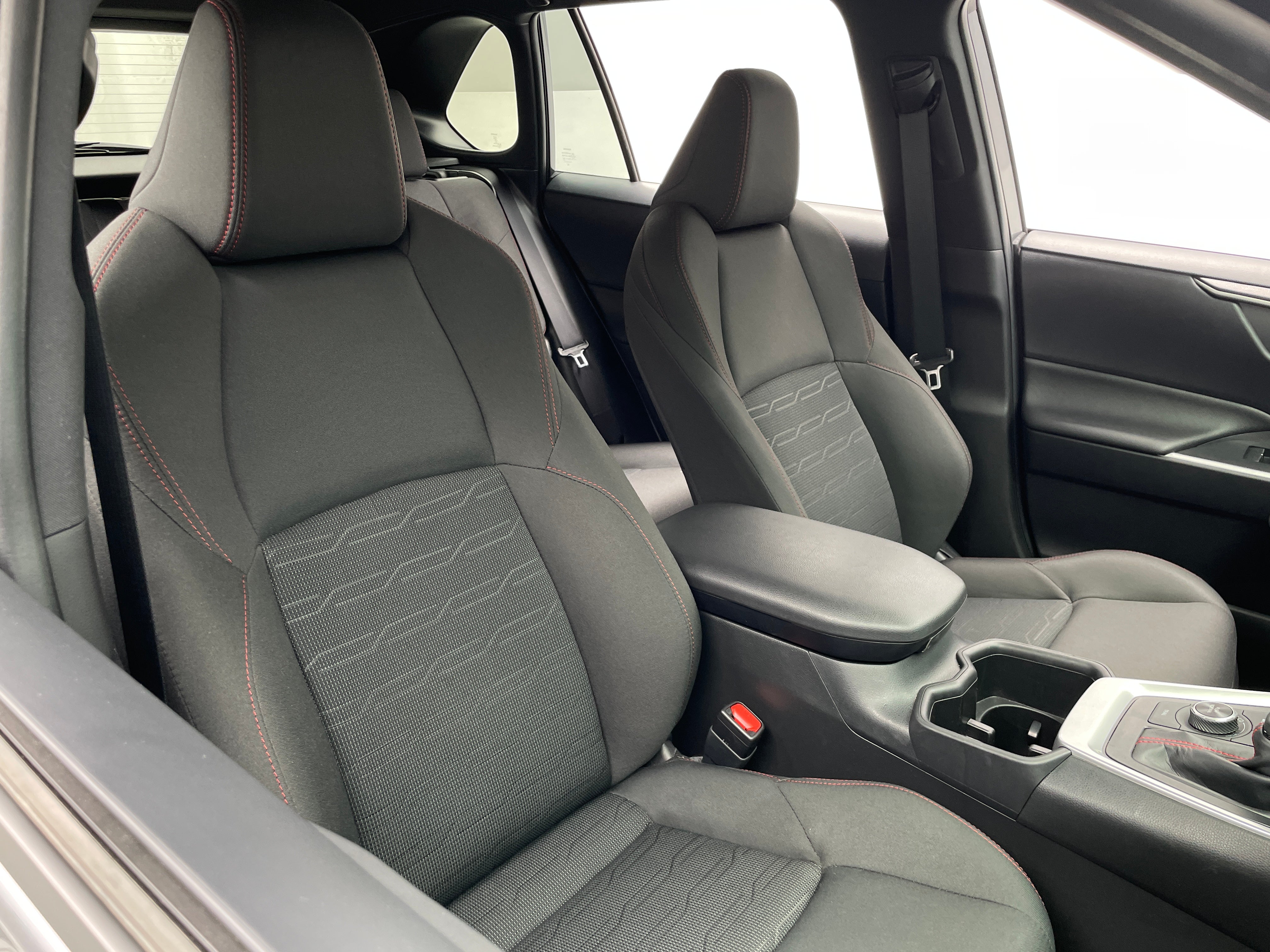 2024 Toyota RAV4 Prime SE 2