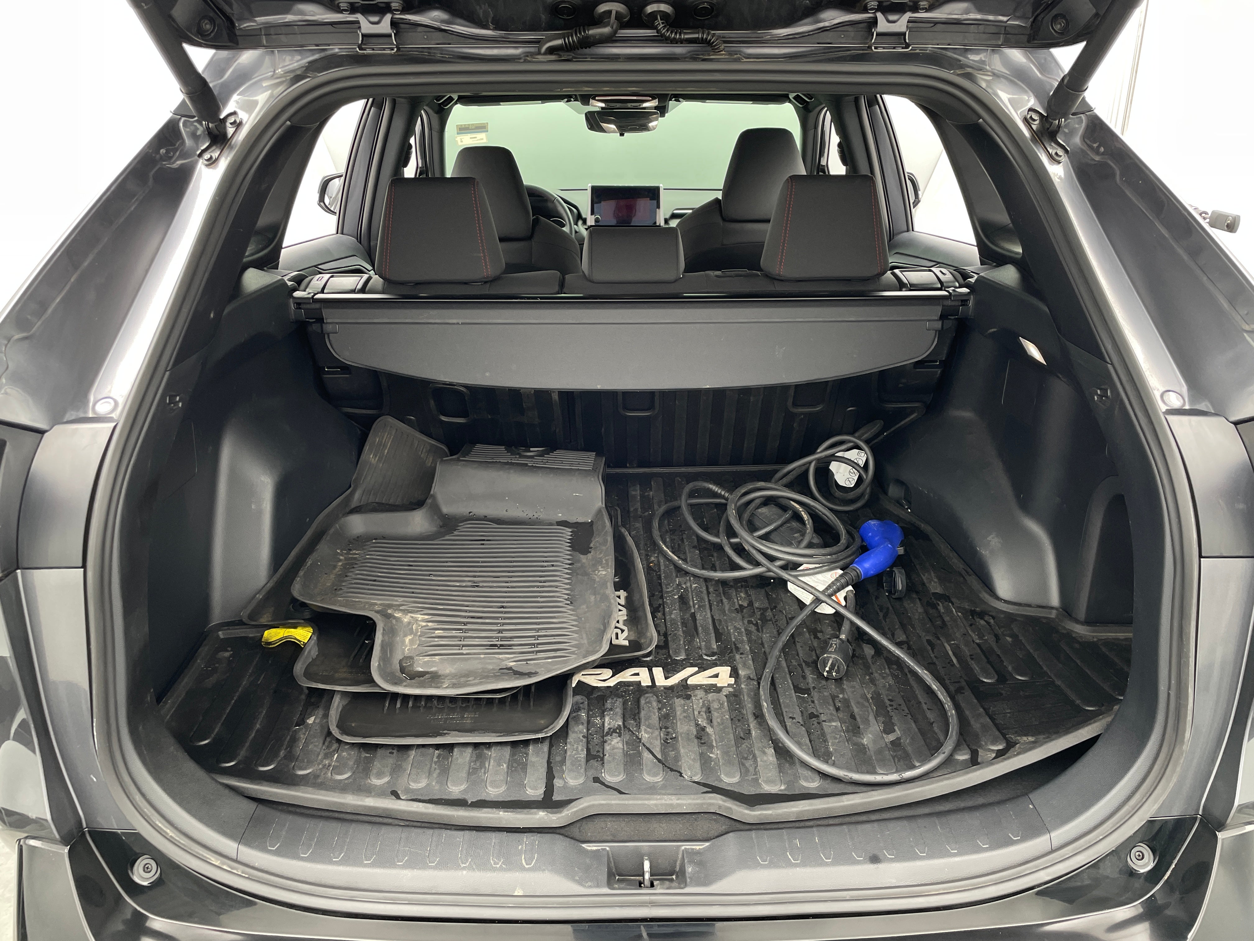 2024 Toyota RAV4 Prime SE 7