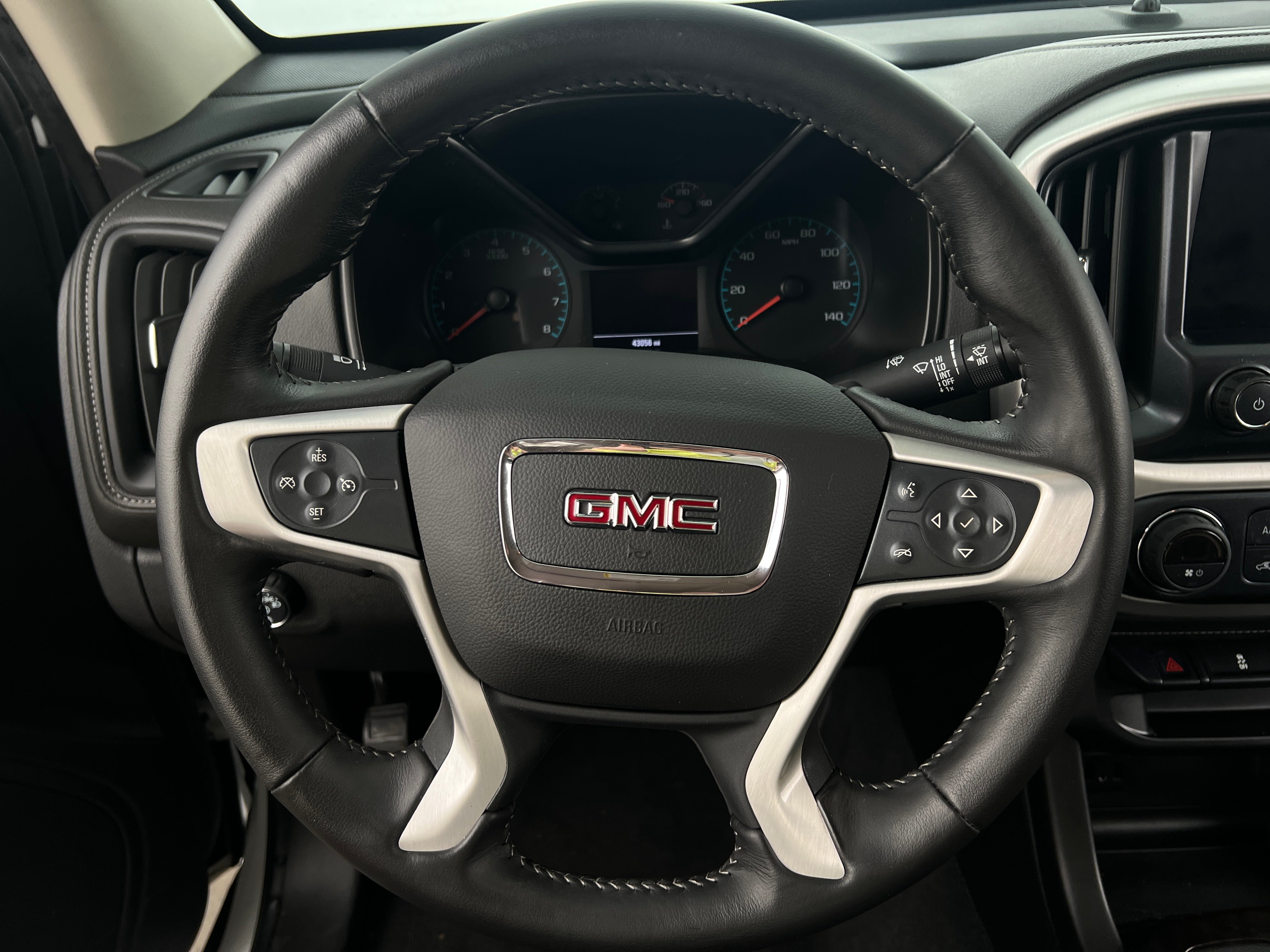 2022 GMC Canyon Elevation 5