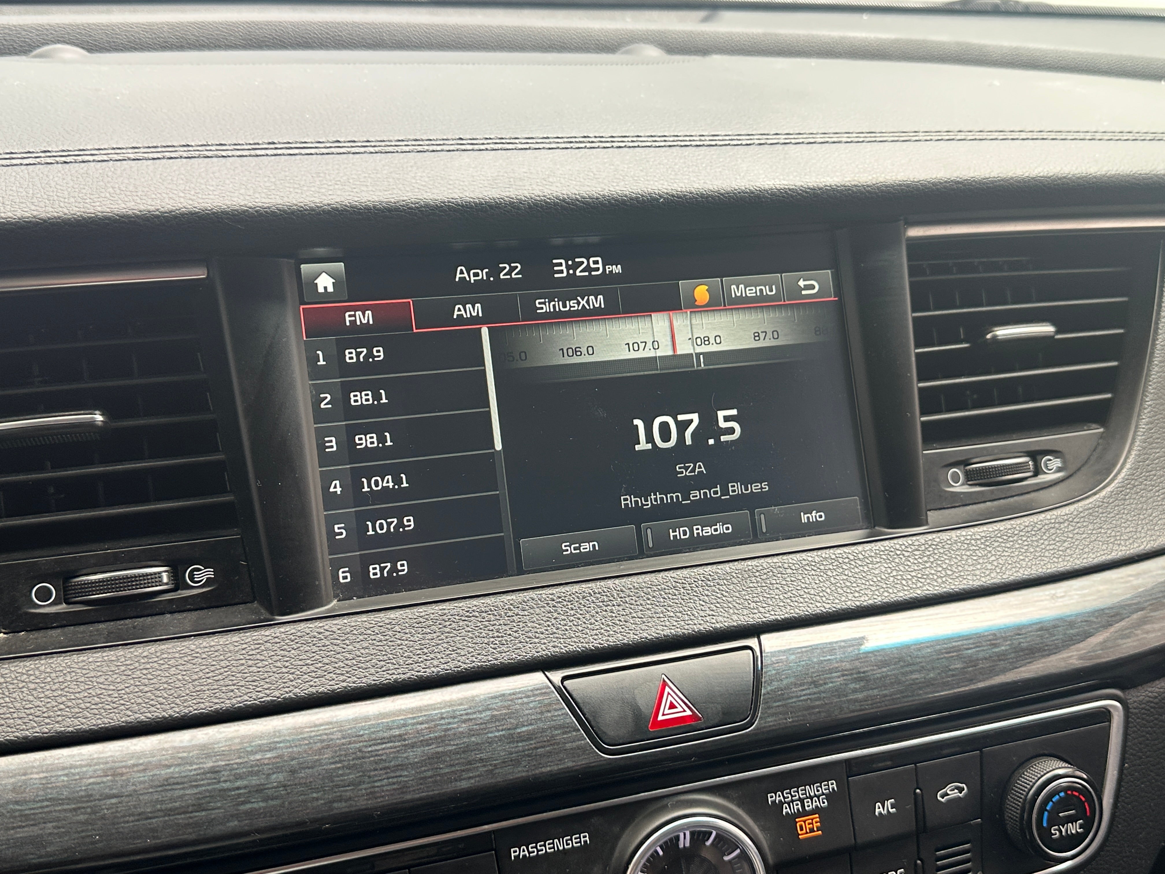 2018 Kia Cadenza Limited 3