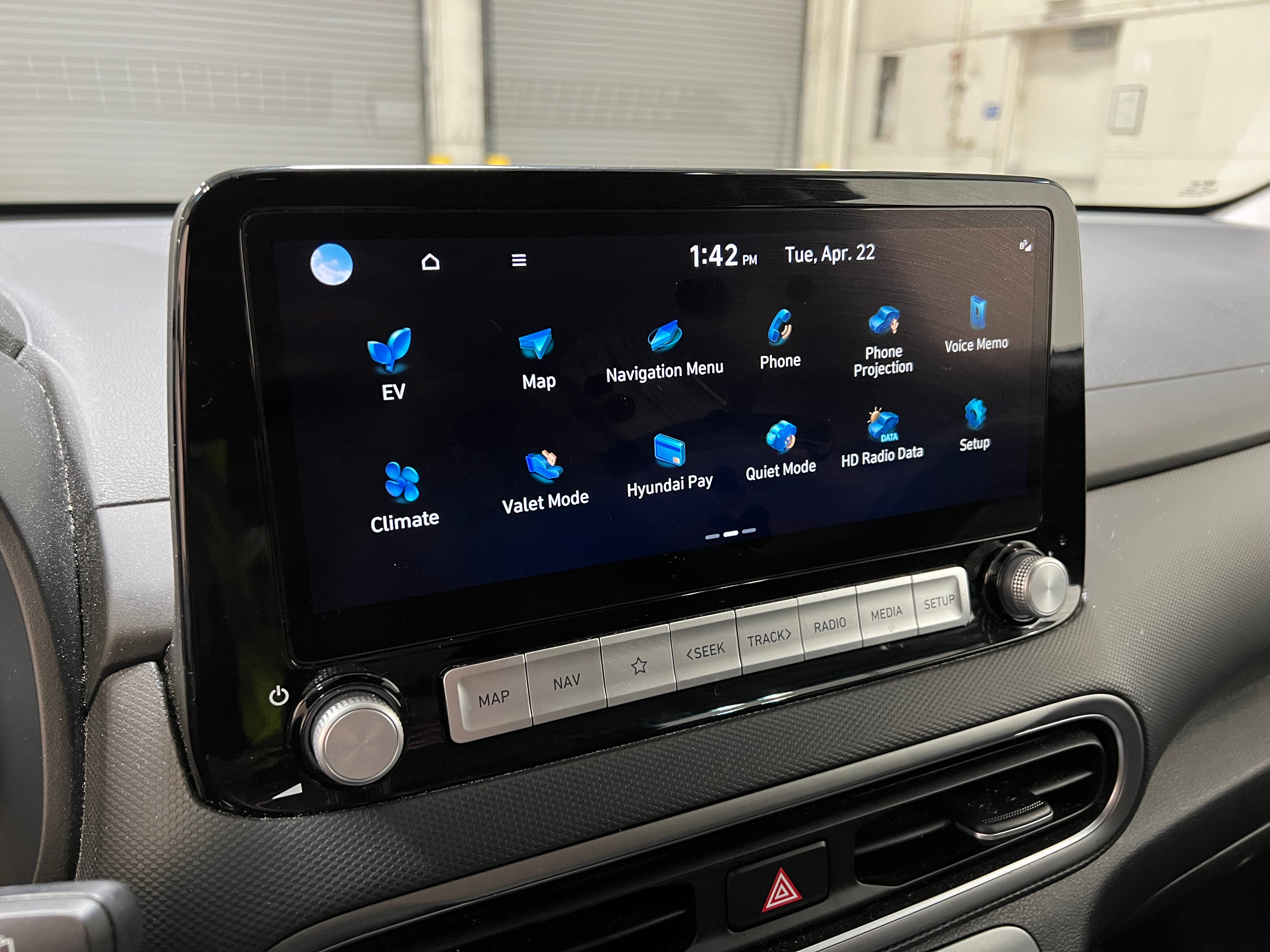 2023 Hyundai Kona Limited 3