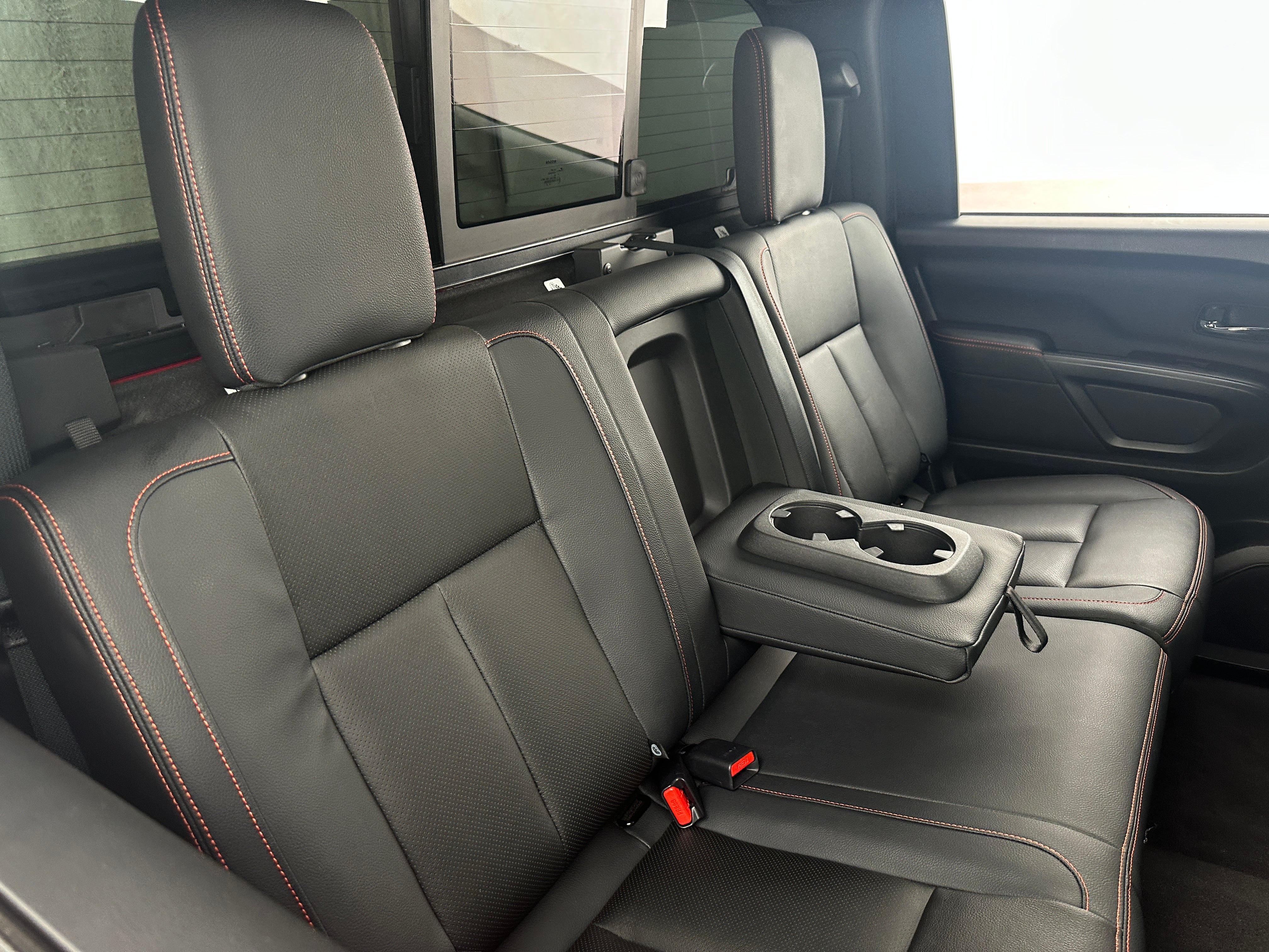 2023 Nissan Titan PRO-4X 6