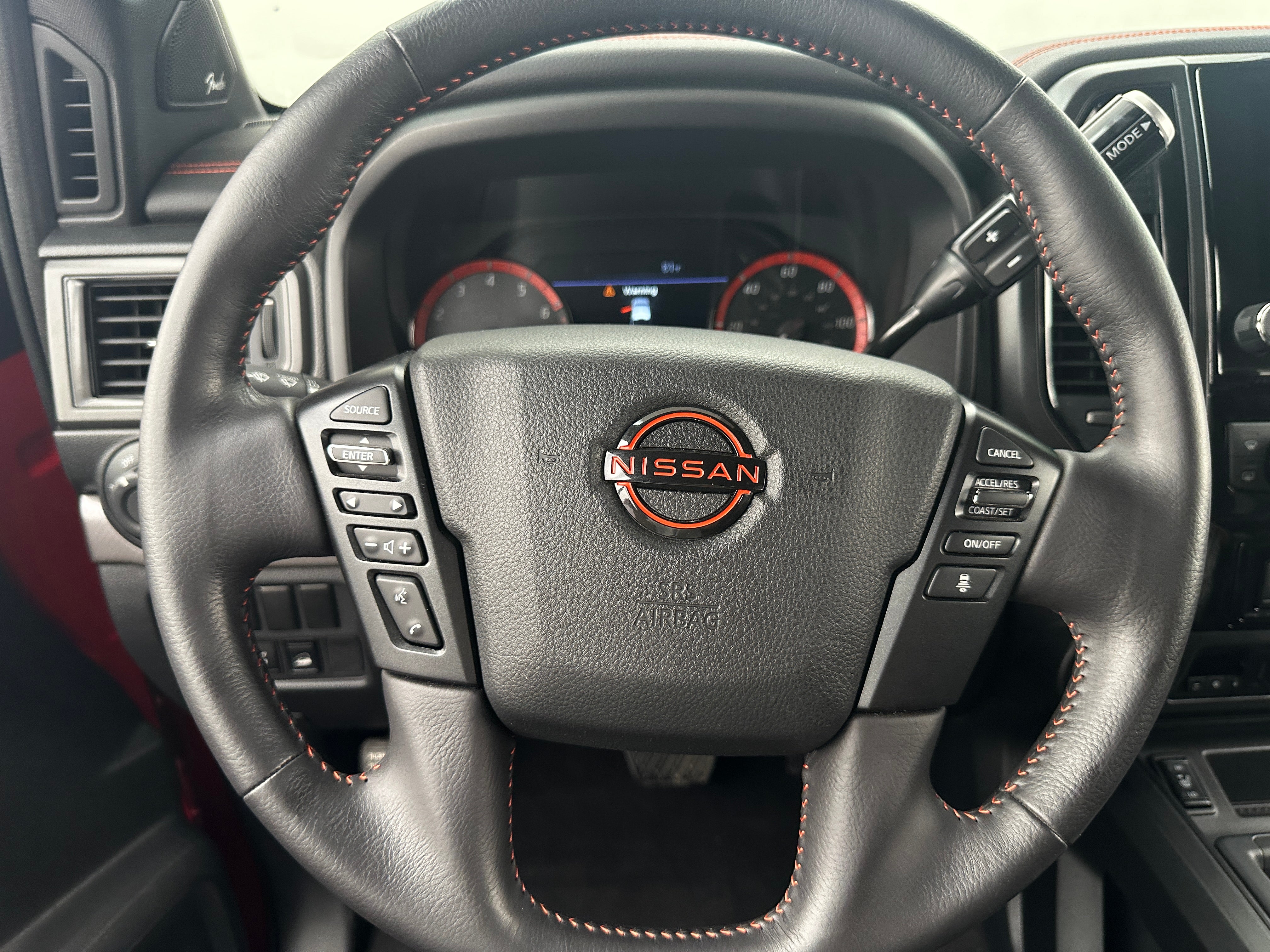 2023 Nissan Titan PRO-4X 5