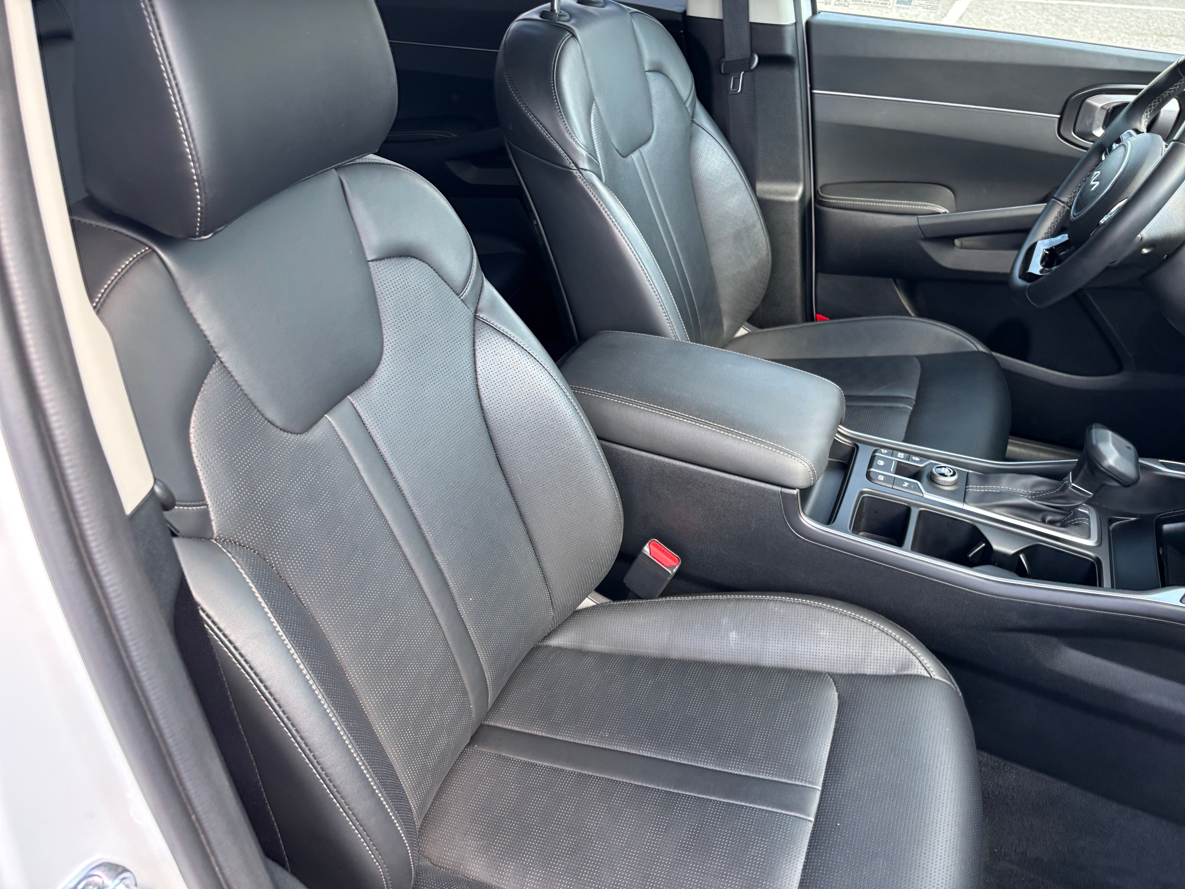 2024 Kia Sorento S 2