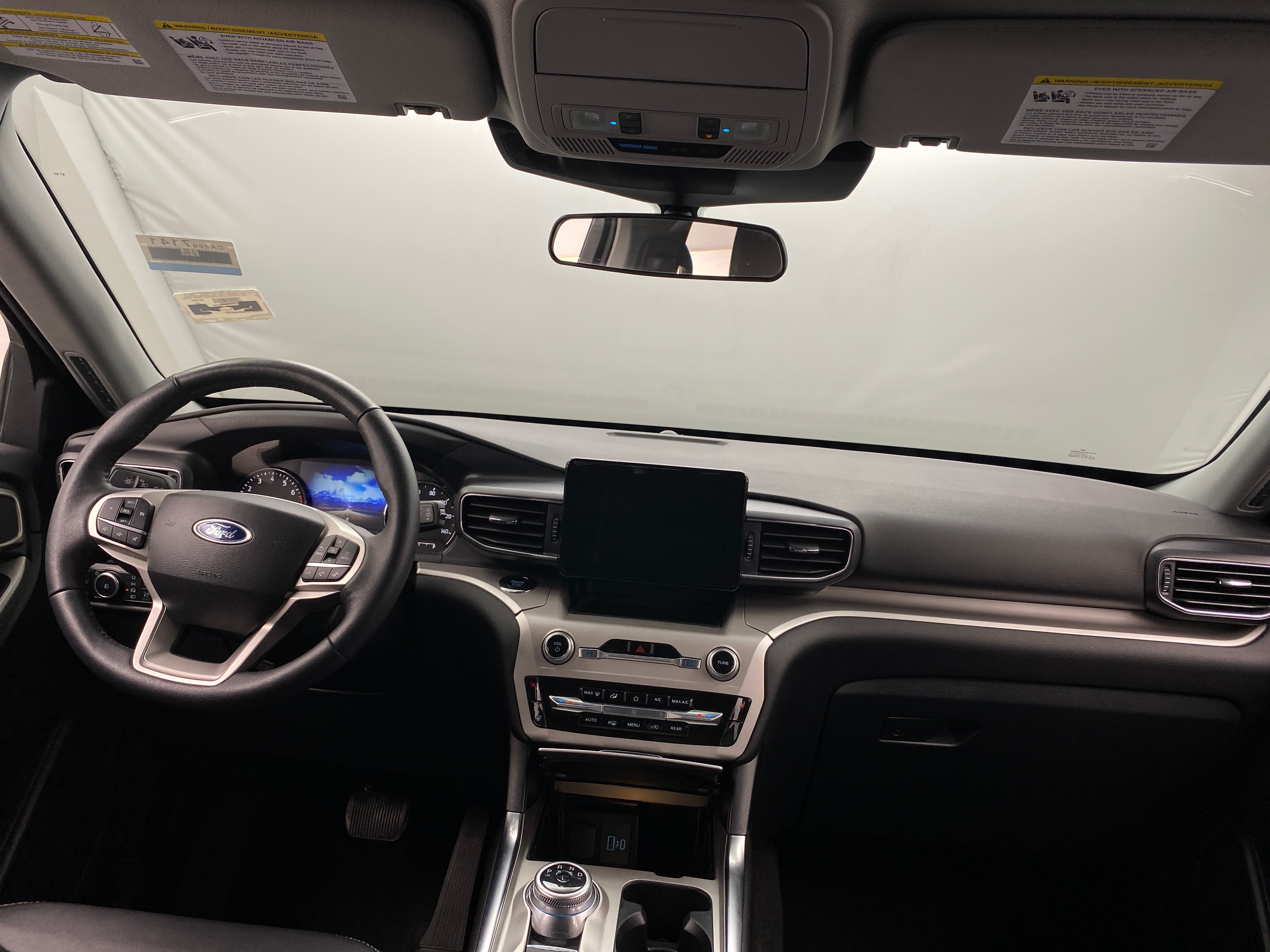 2024 Ford Explorer XLT 3