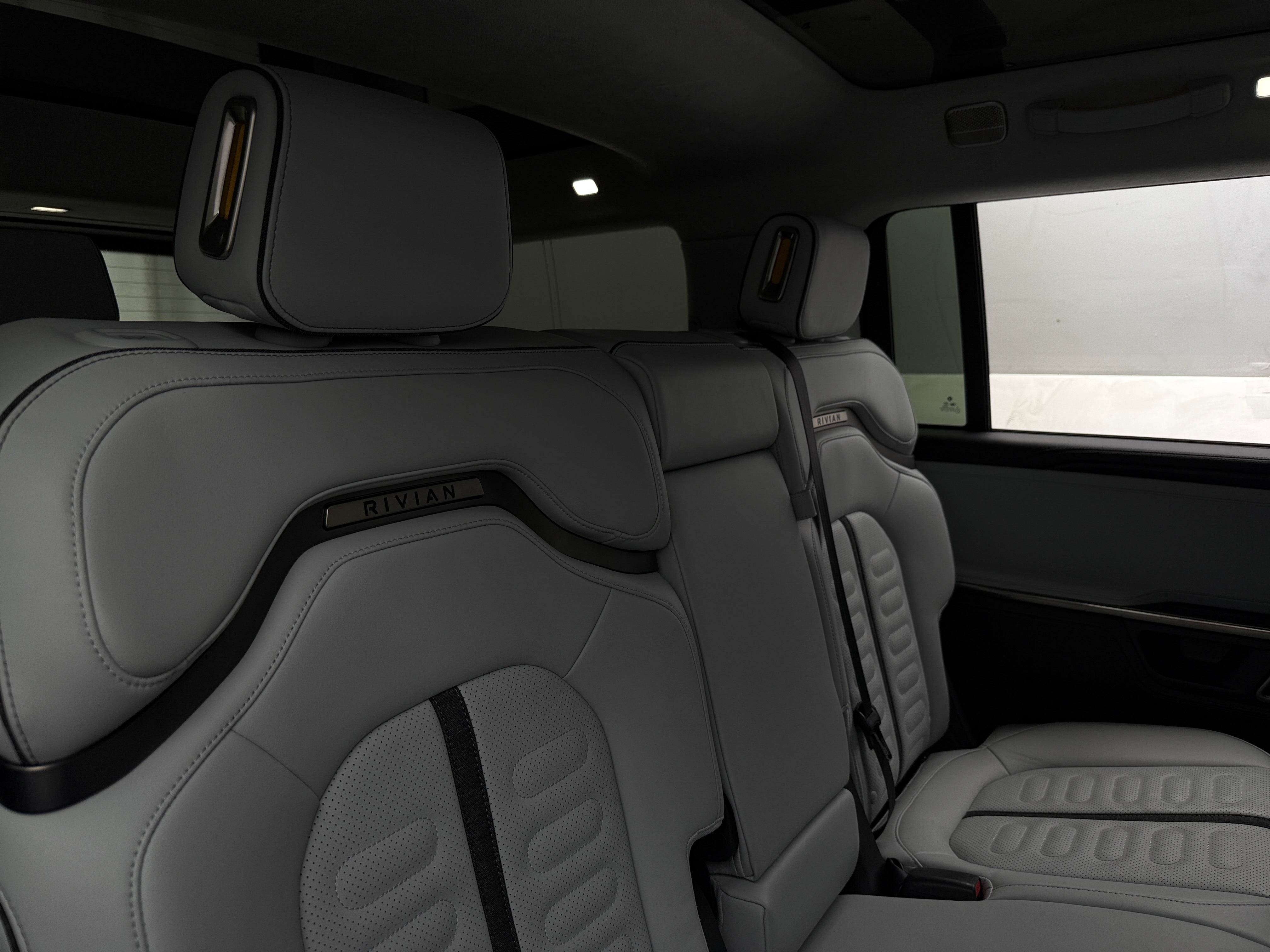2023 Rivian R1S Adventure 5