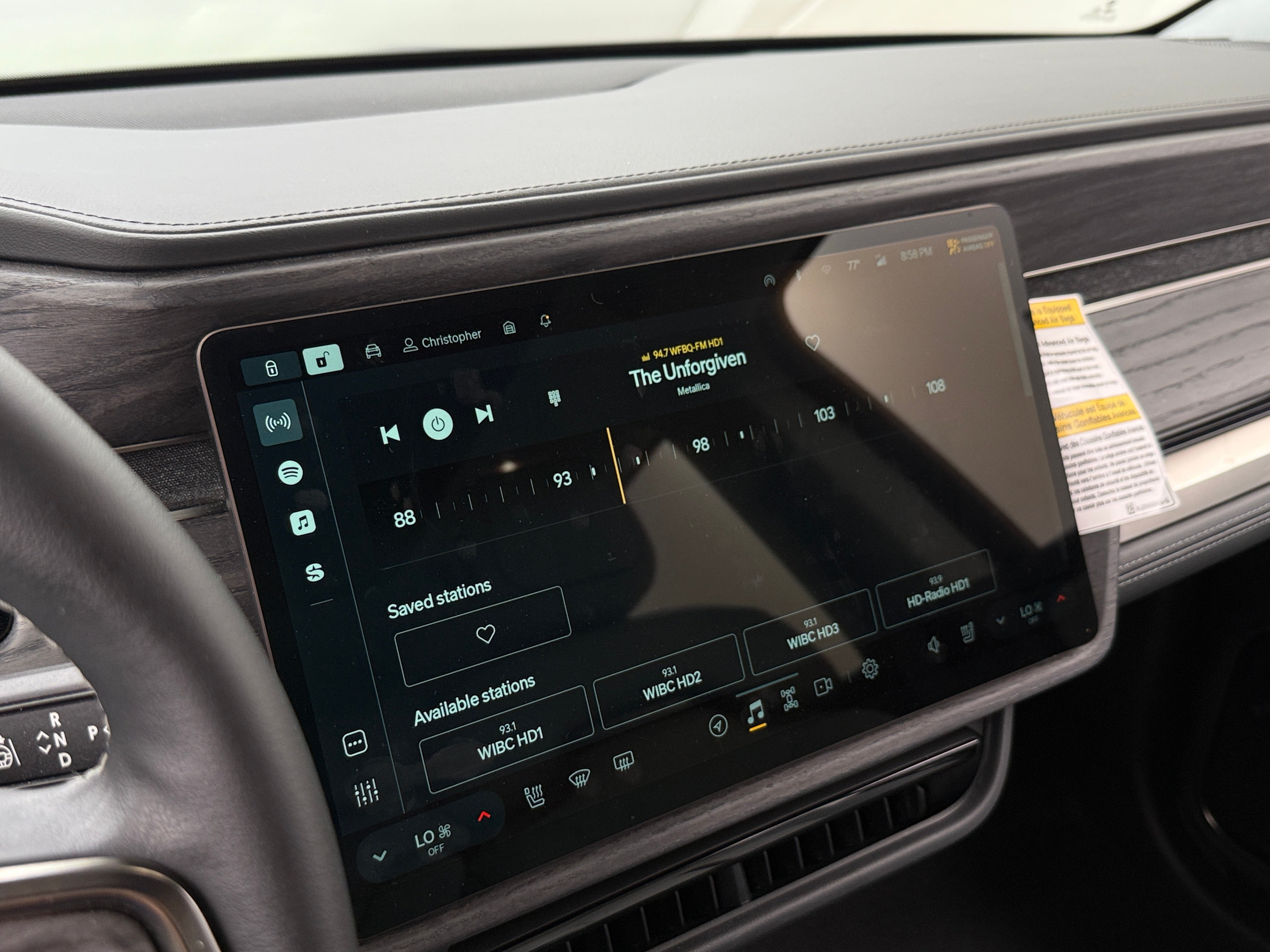 2023 Rivian R1S Adventure 3
