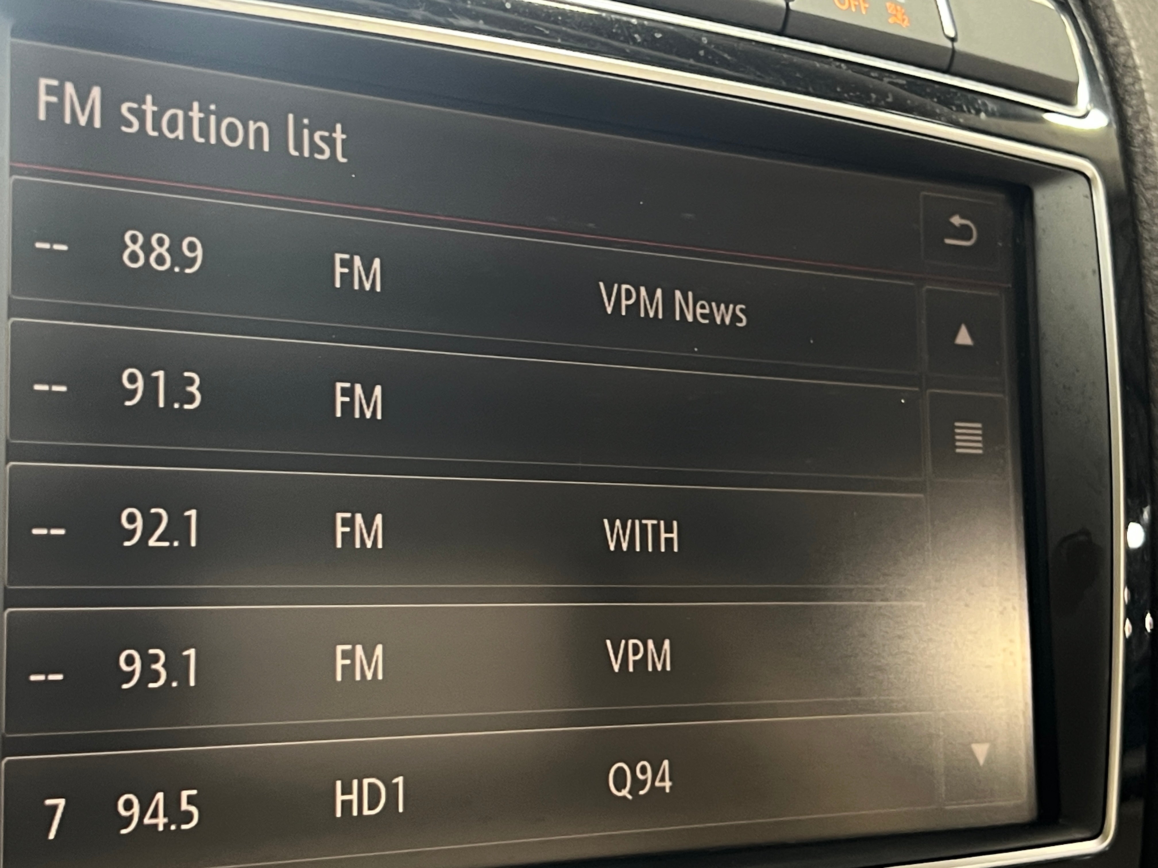 2016 Volkswagen Touareg Executive 4