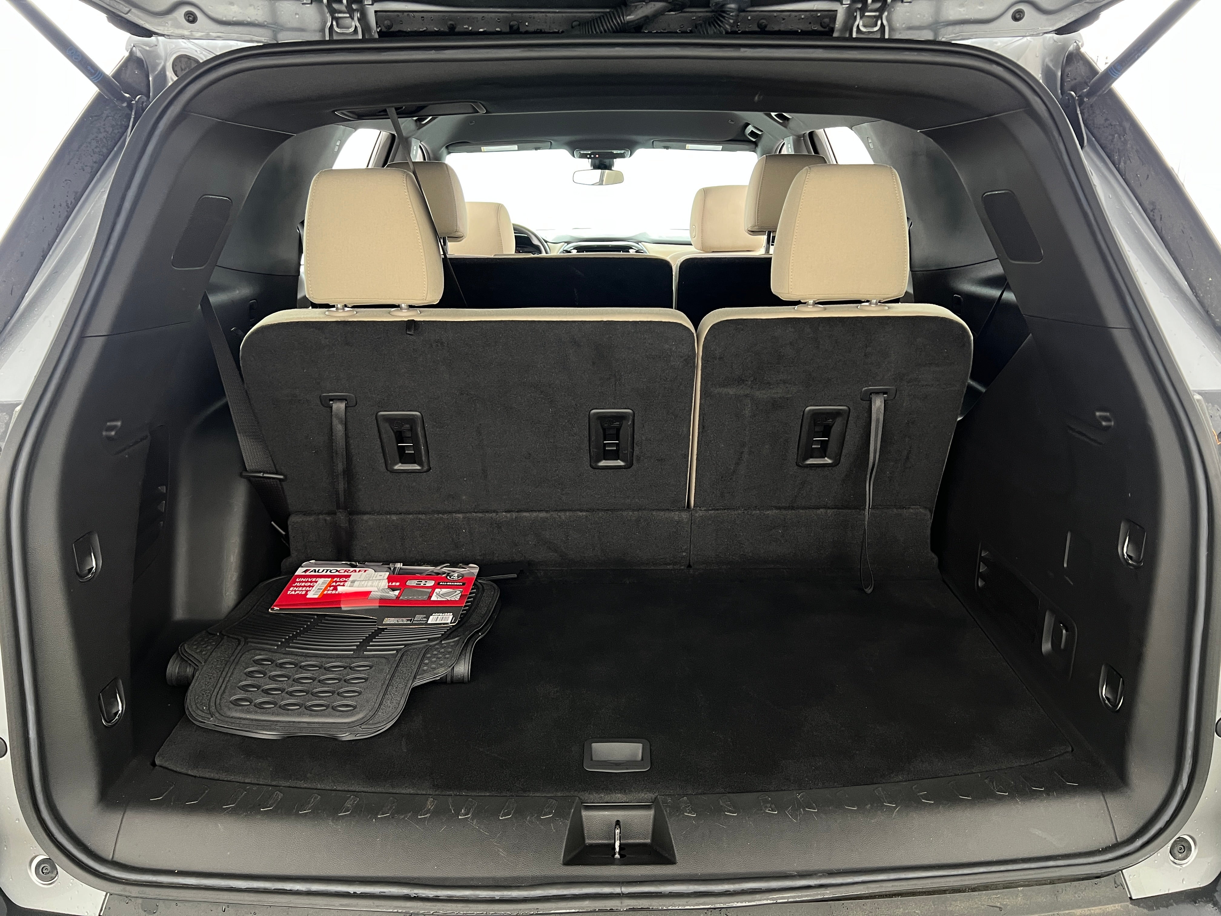 2023 Chevrolet Traverse LS 7