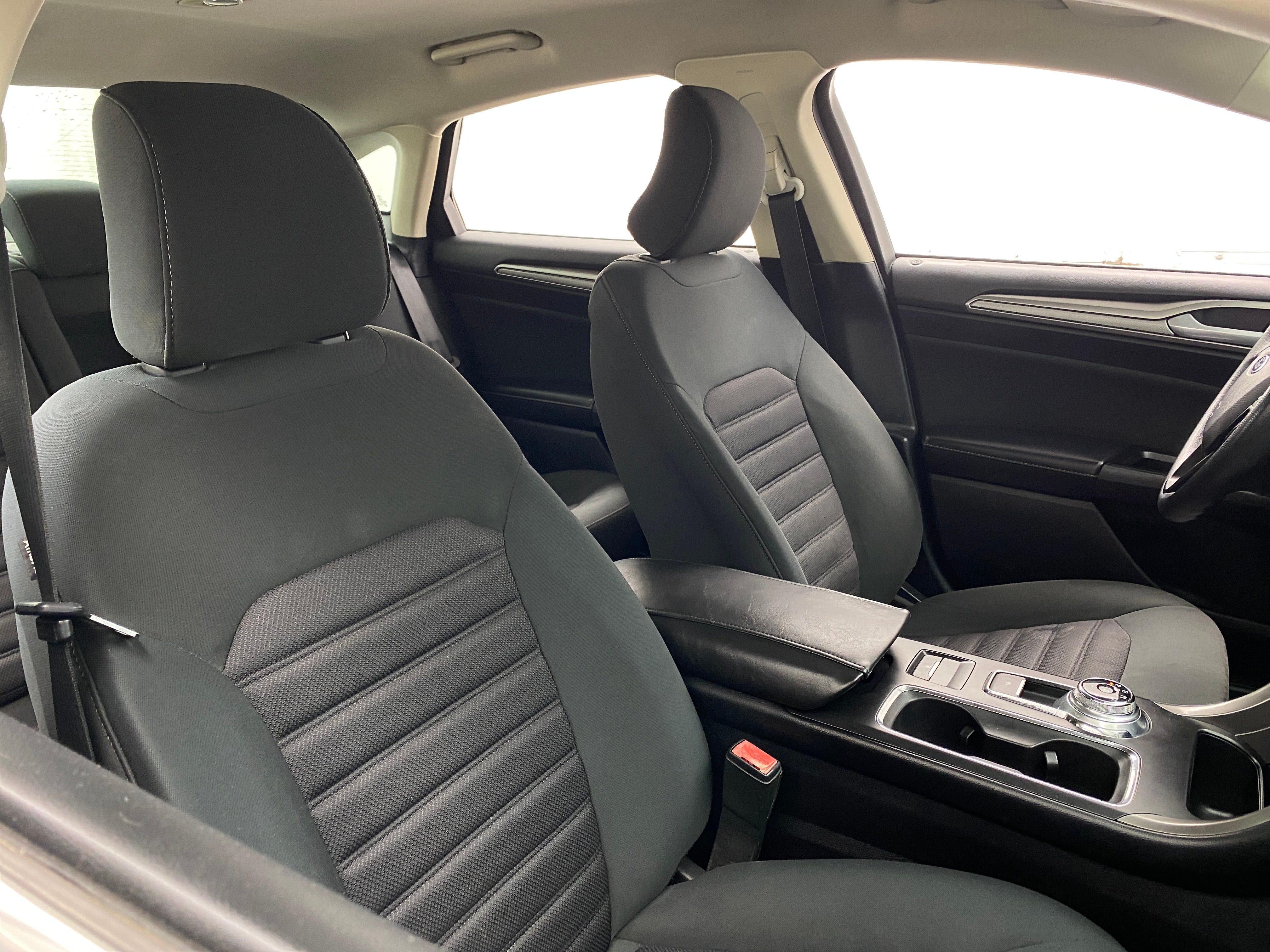 2017 Ford Fusion SE 2