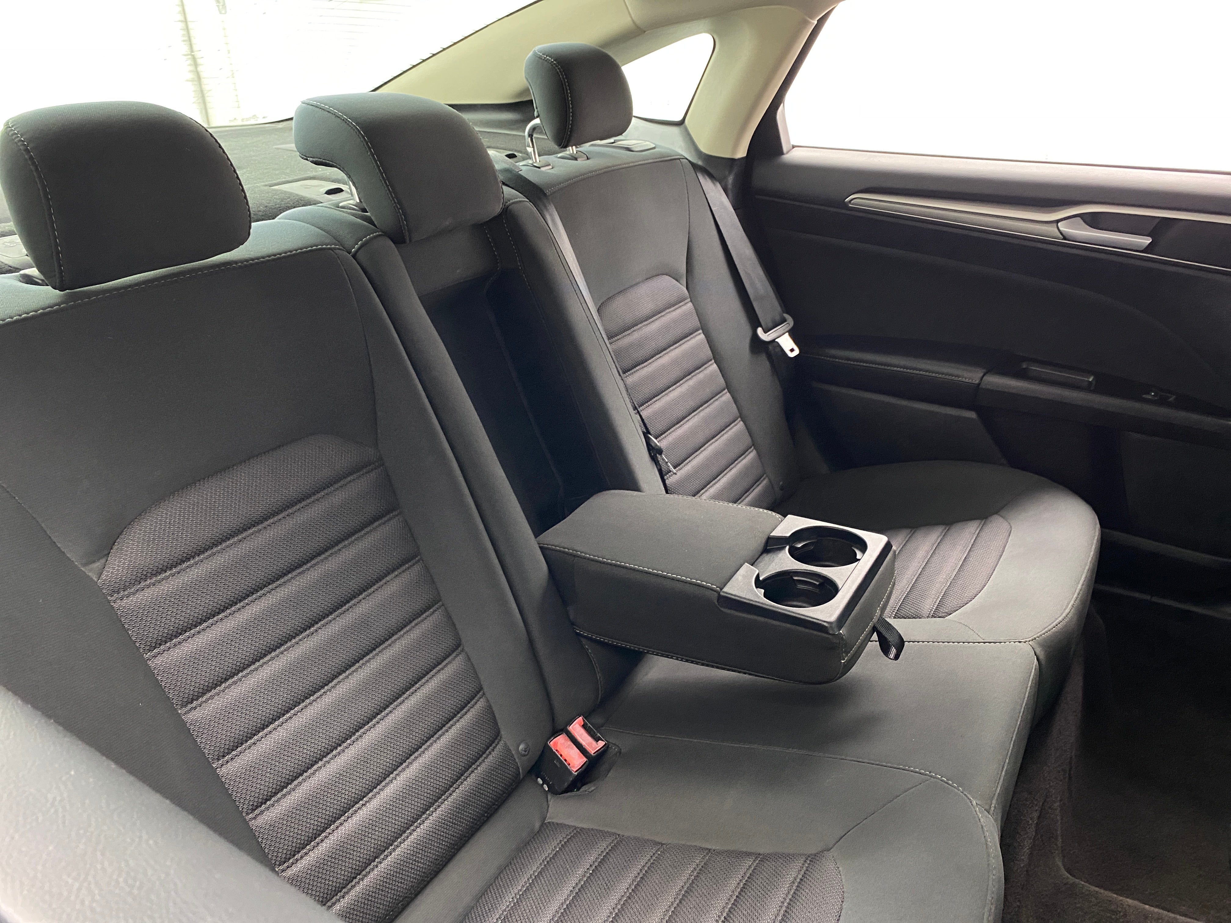 2017 Ford Fusion SE 6