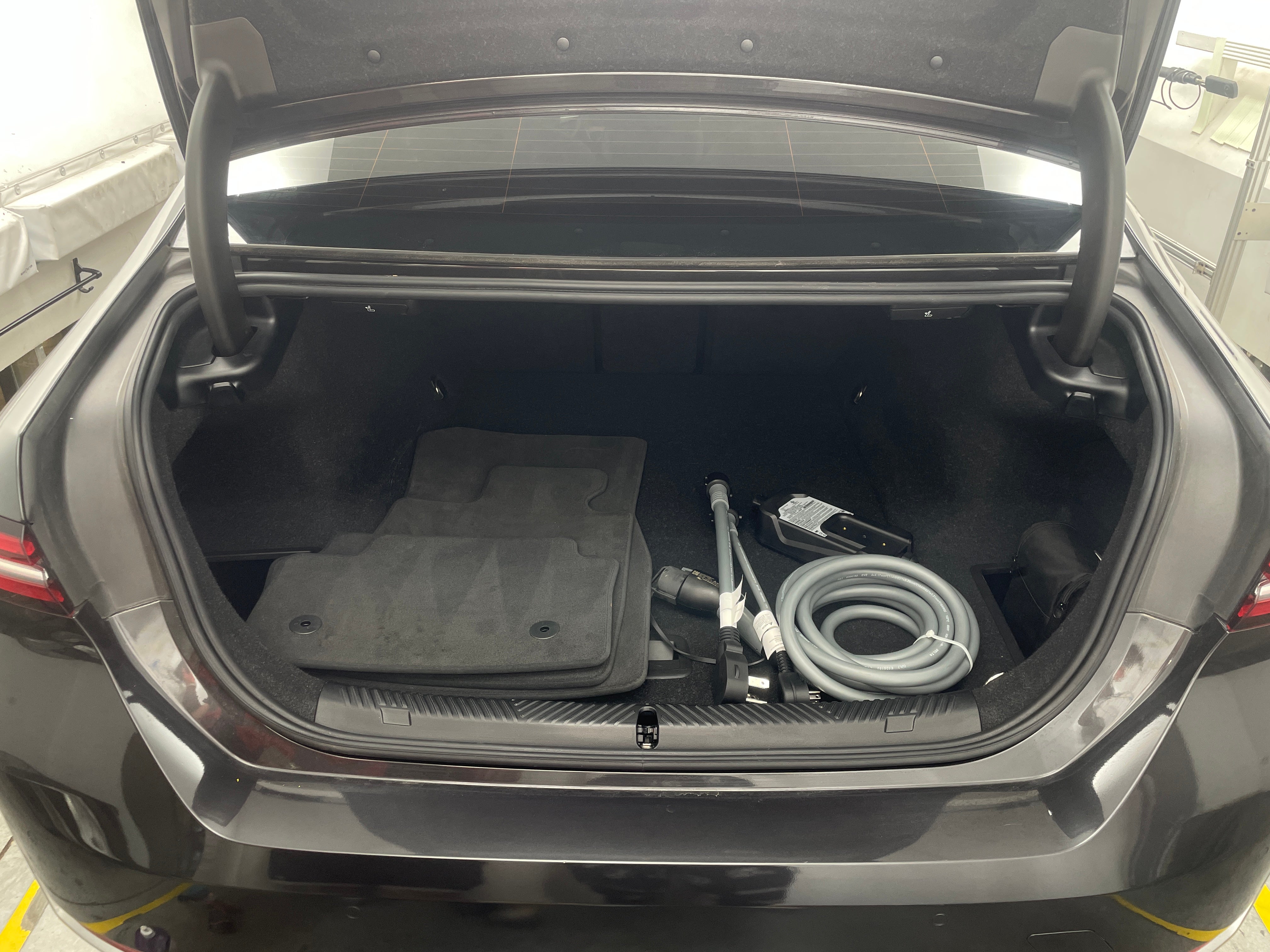 2024 BMW i5 eDrive40 6