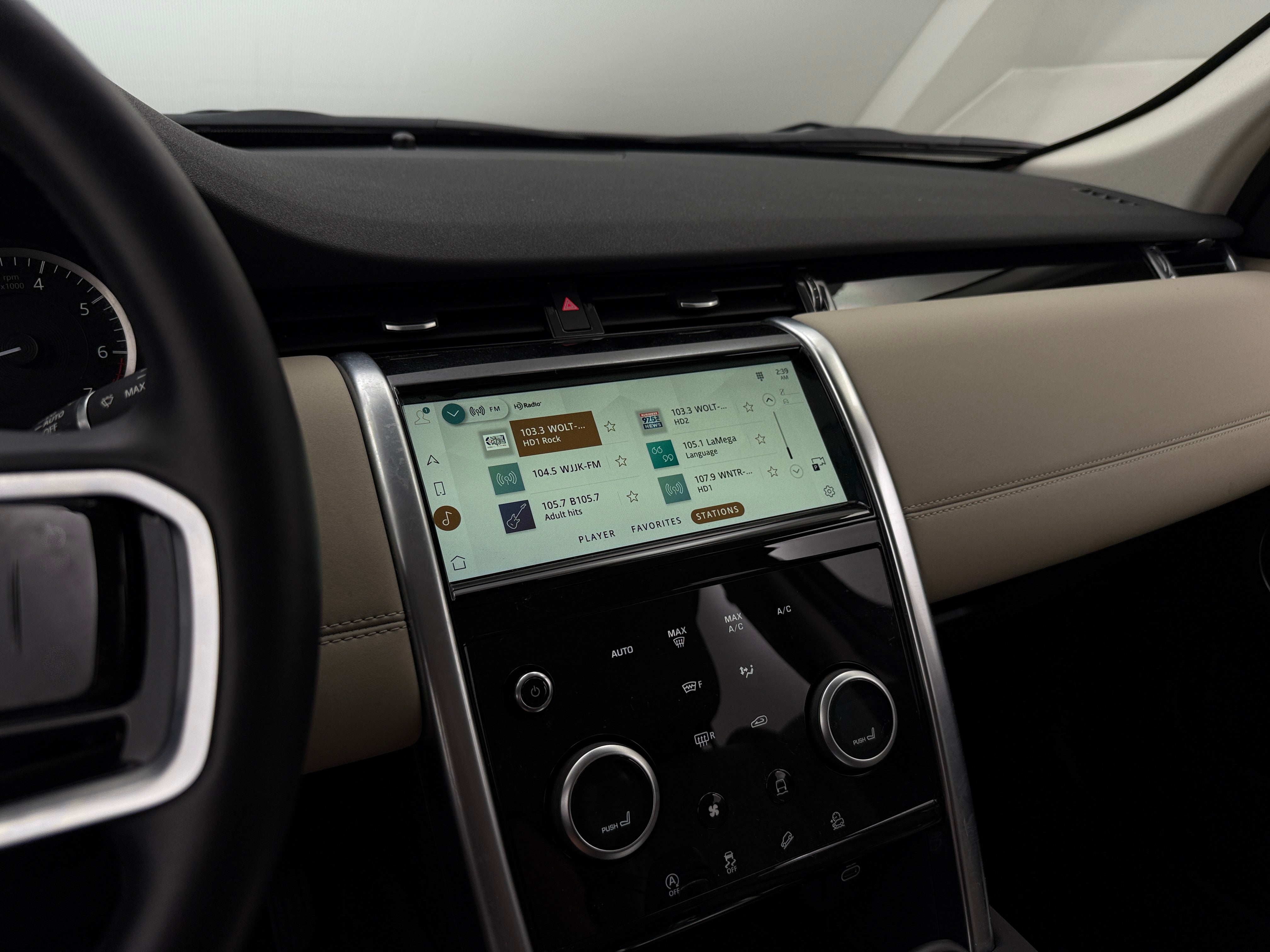 2021 Land Rover Discovery Sport S 3