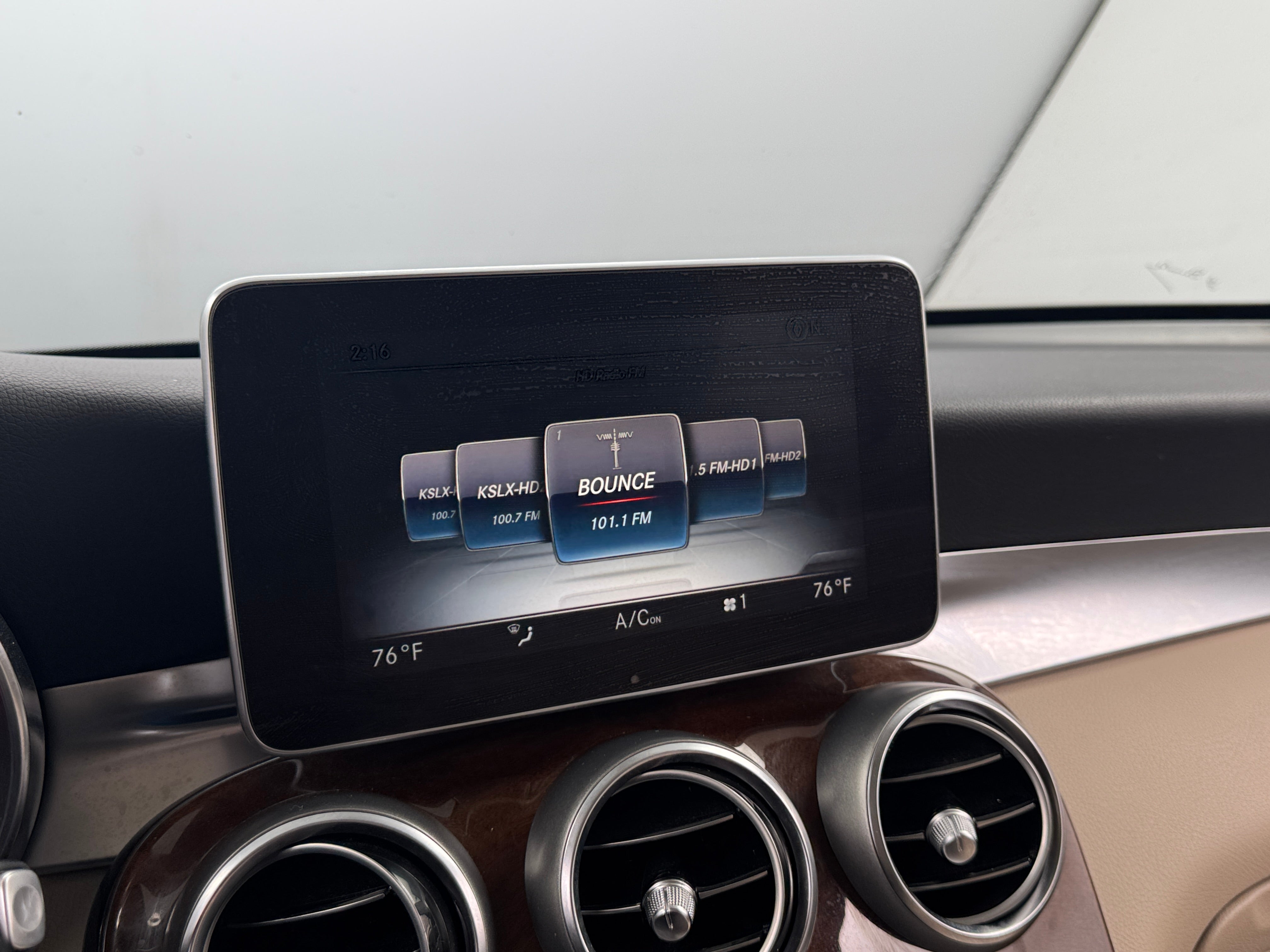 2017 Mercedes-Benz GLC 300 3